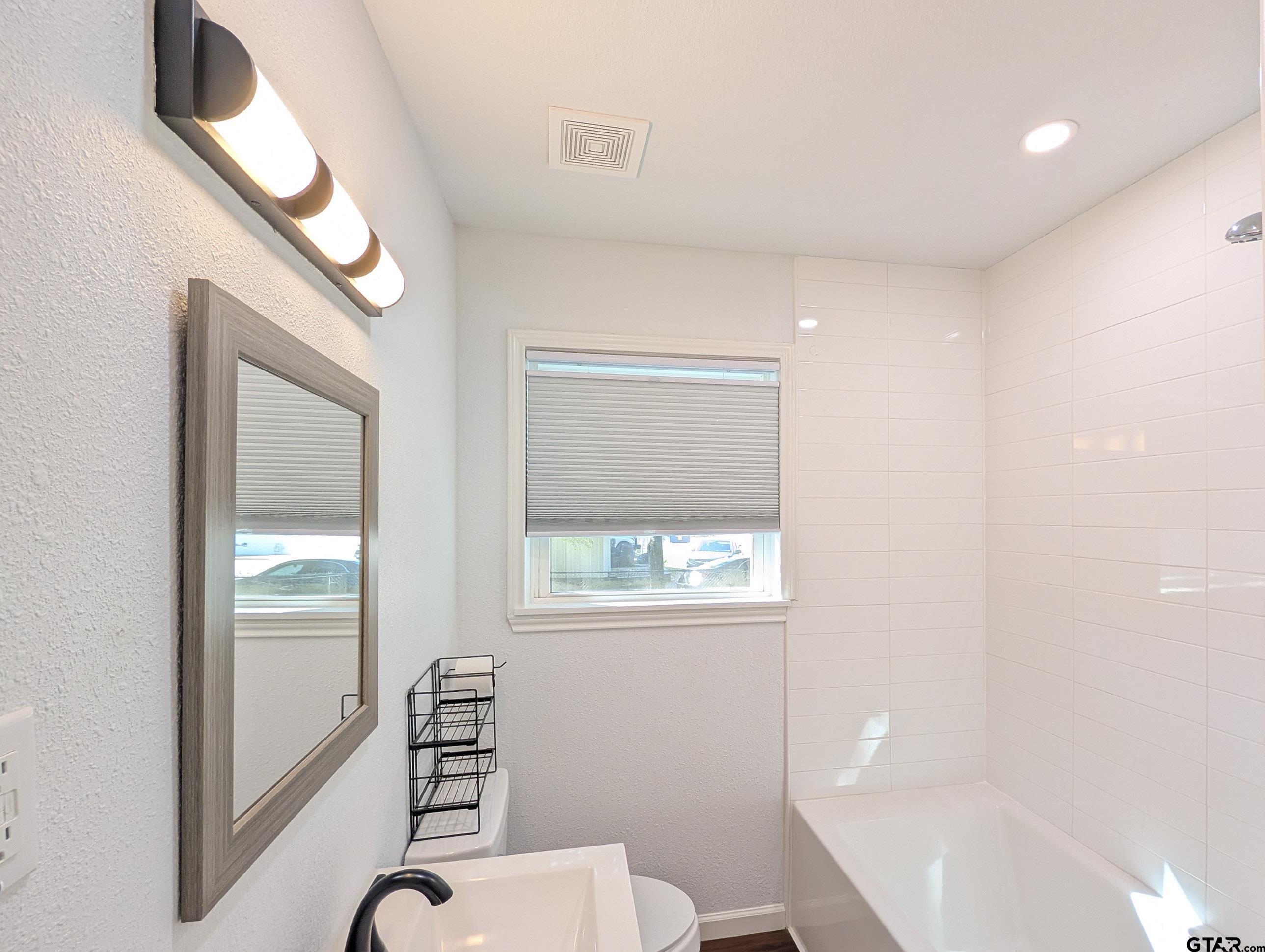 2807 Willard Dr.