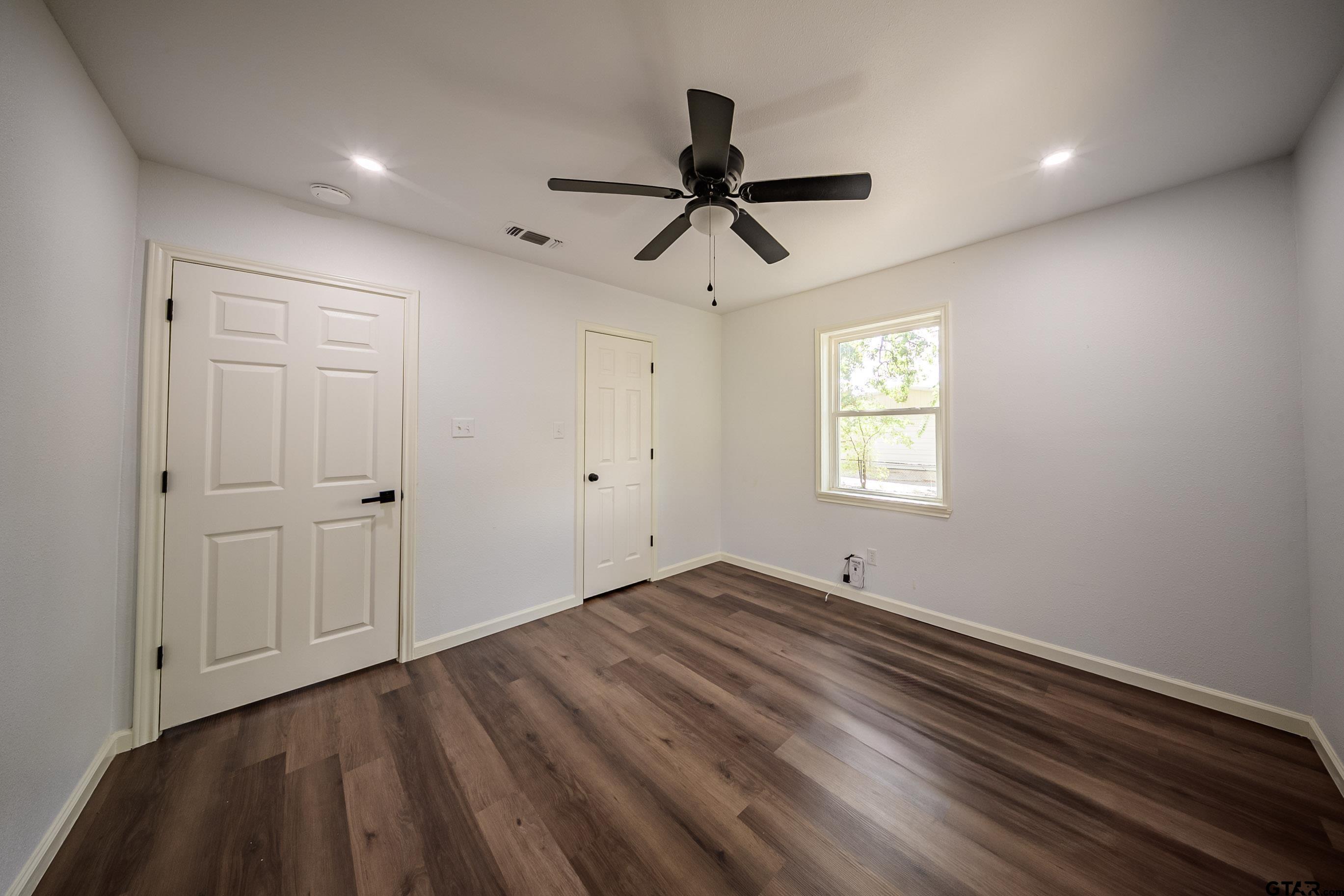 2807 Willard Dr.