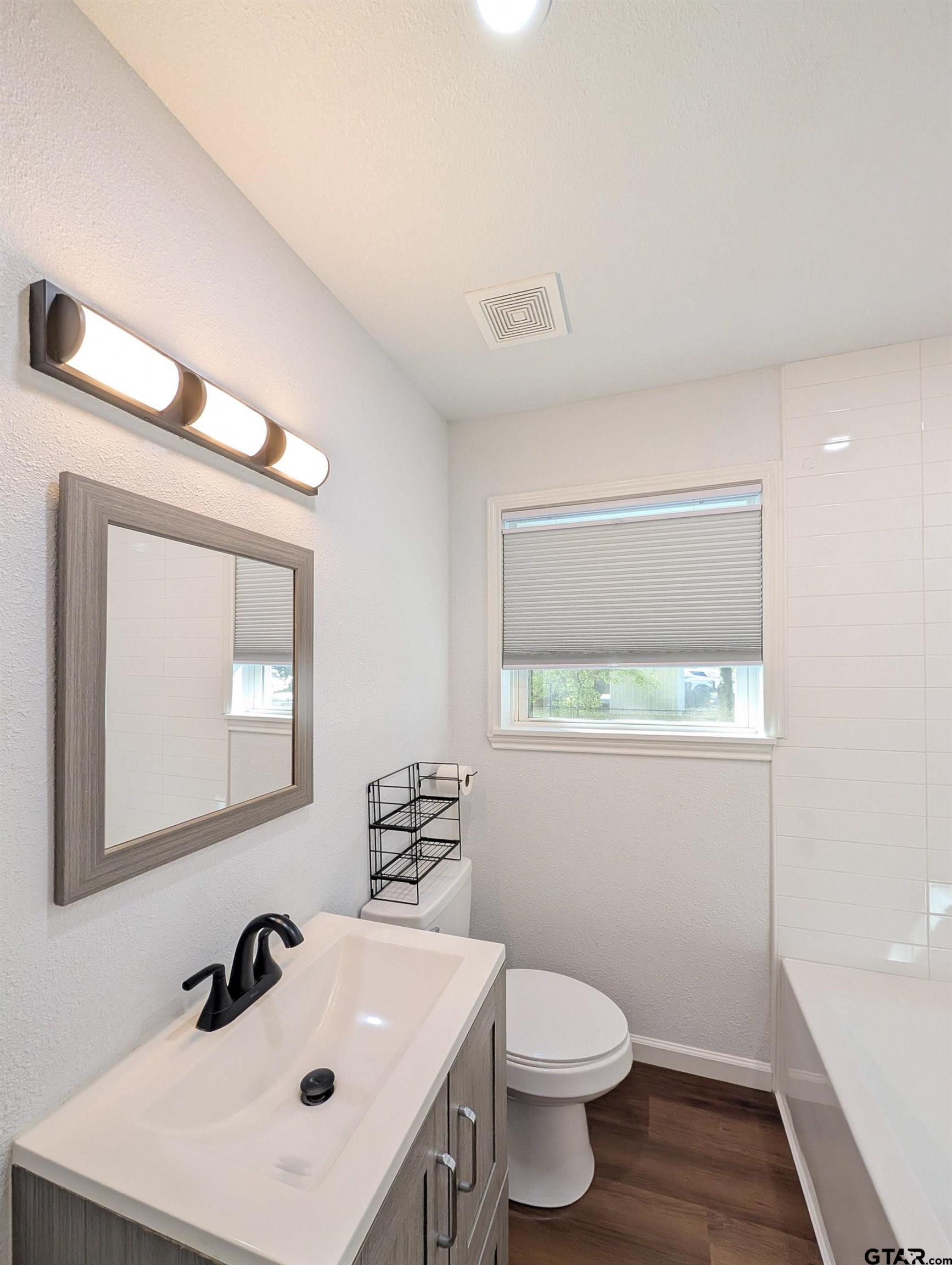 2807 Willard Dr.