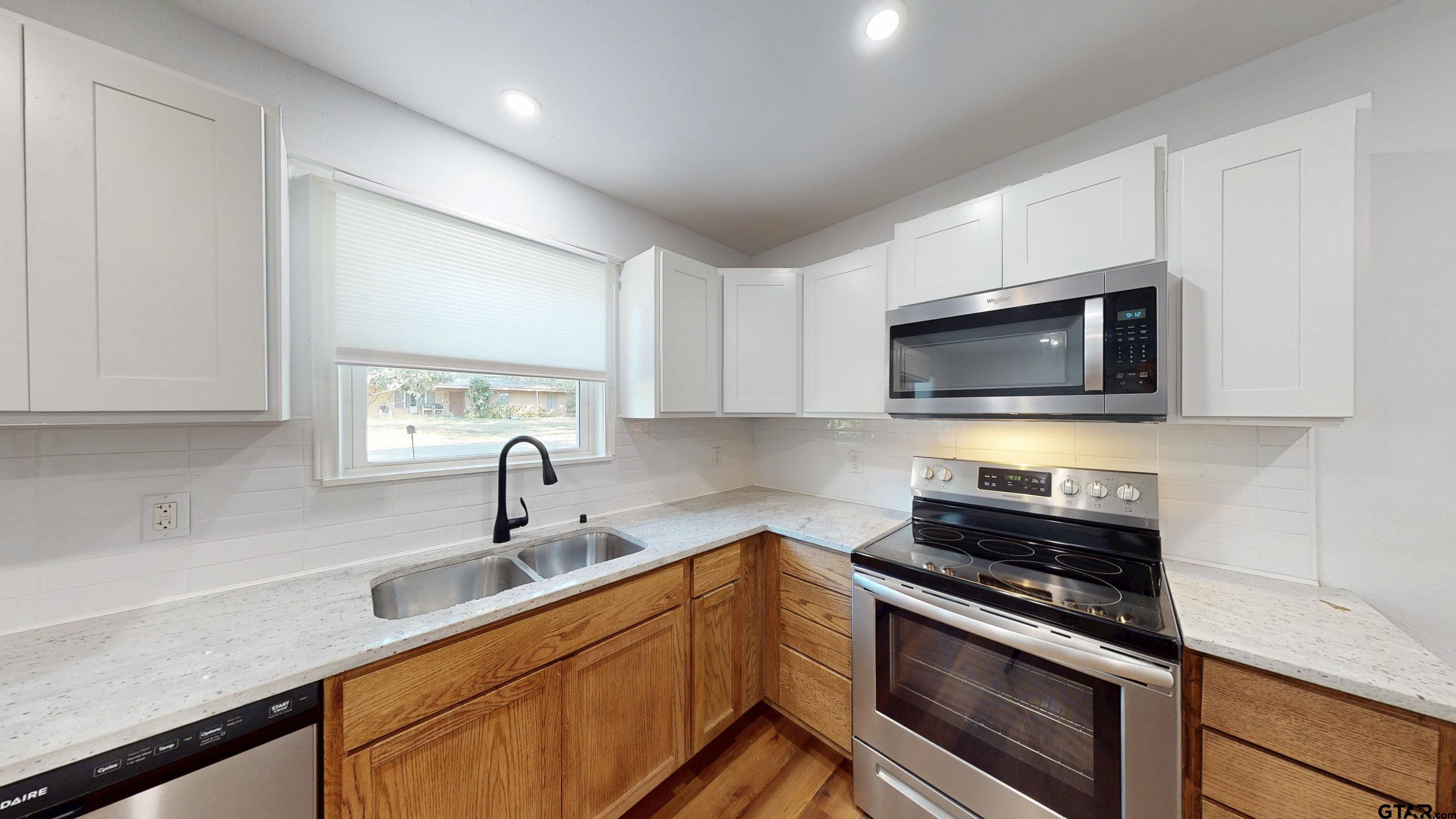 2807 Willard Dr.