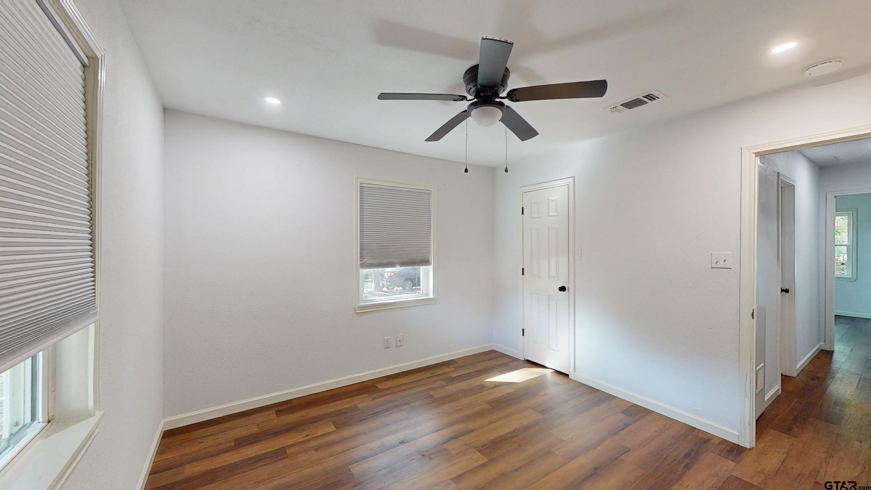 2807 Willard Dr.