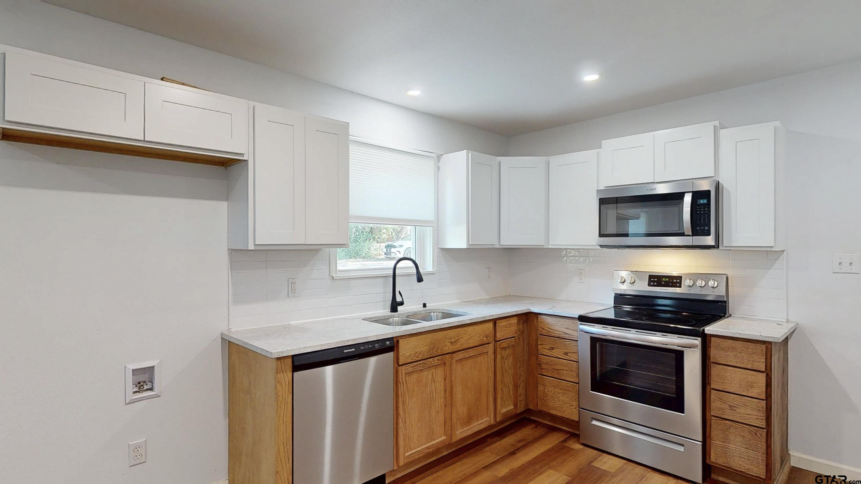 2807 Willard Dr.