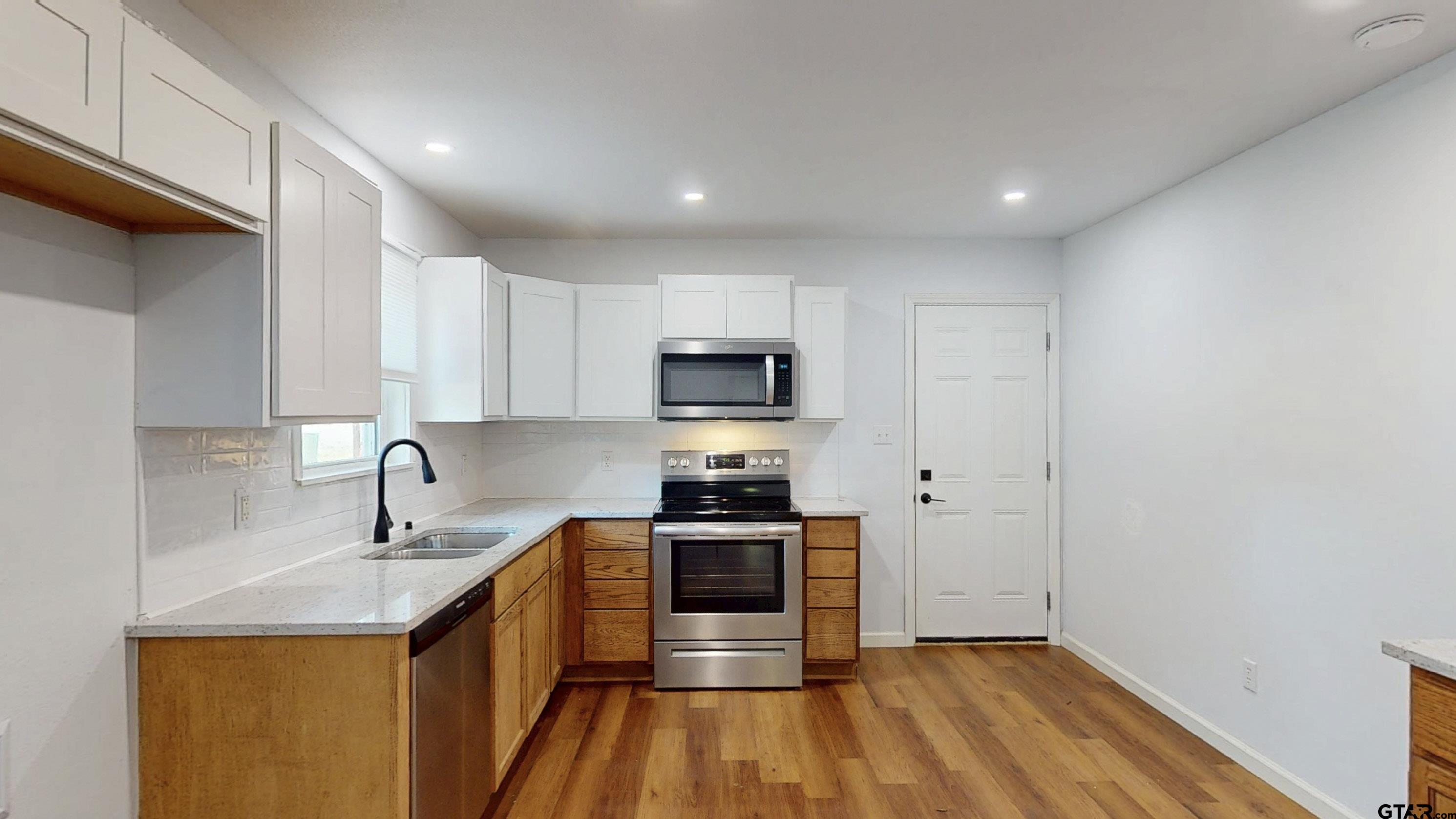 2807 Willard Dr.