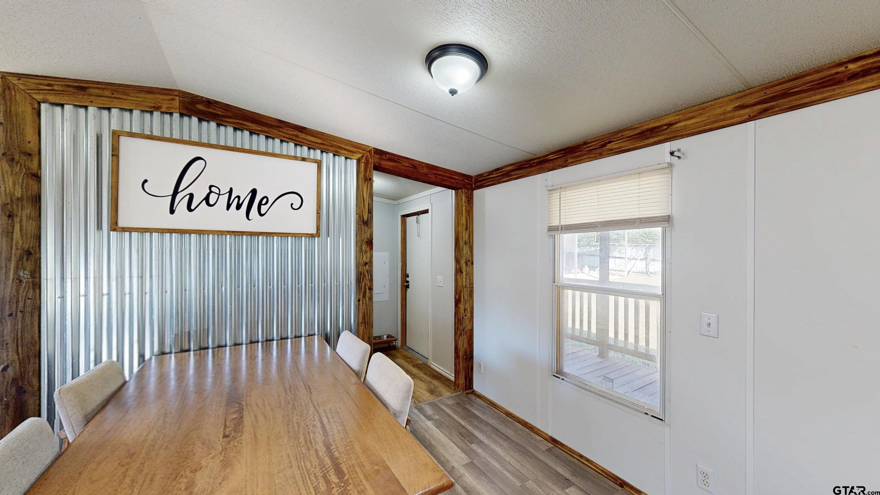 9849 Dennis Ln