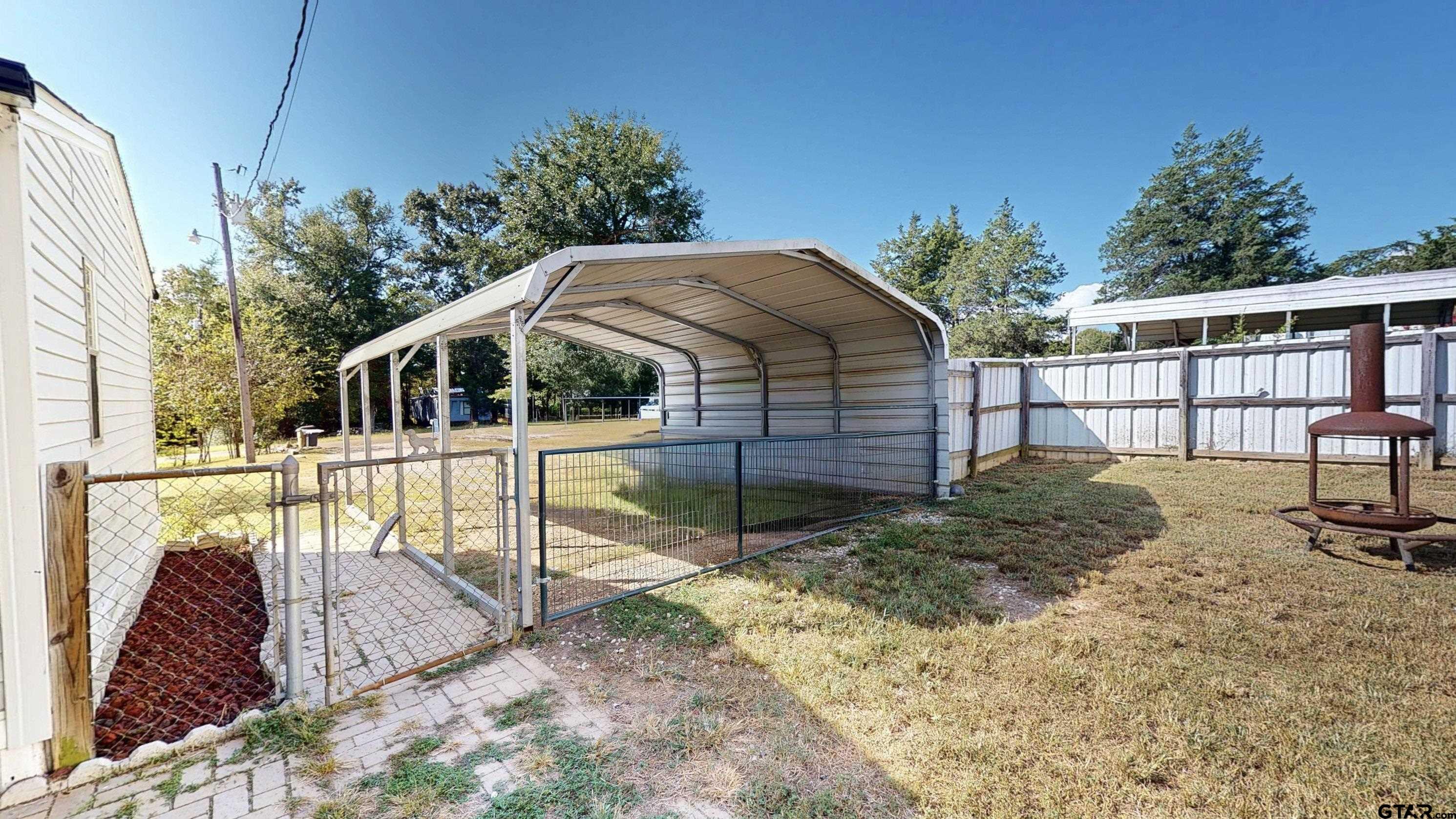 9849 Dennis Ln