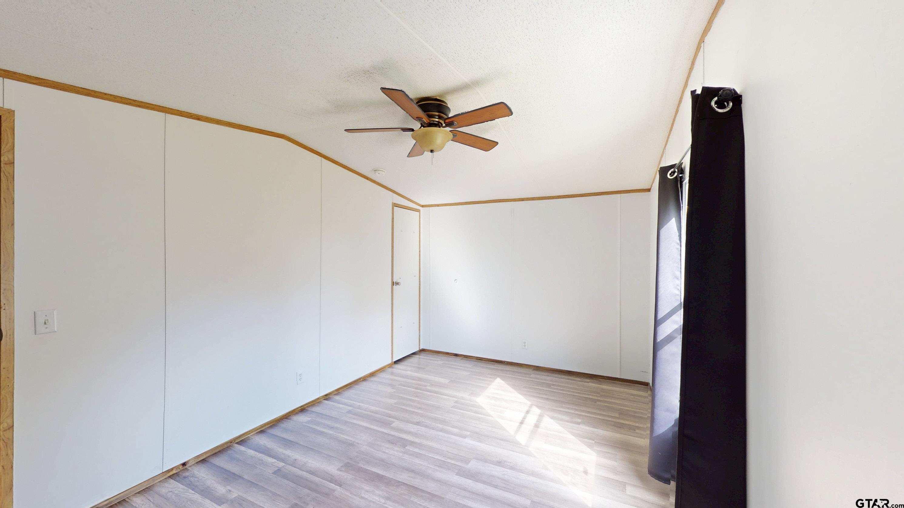 9849 Dennis Ln