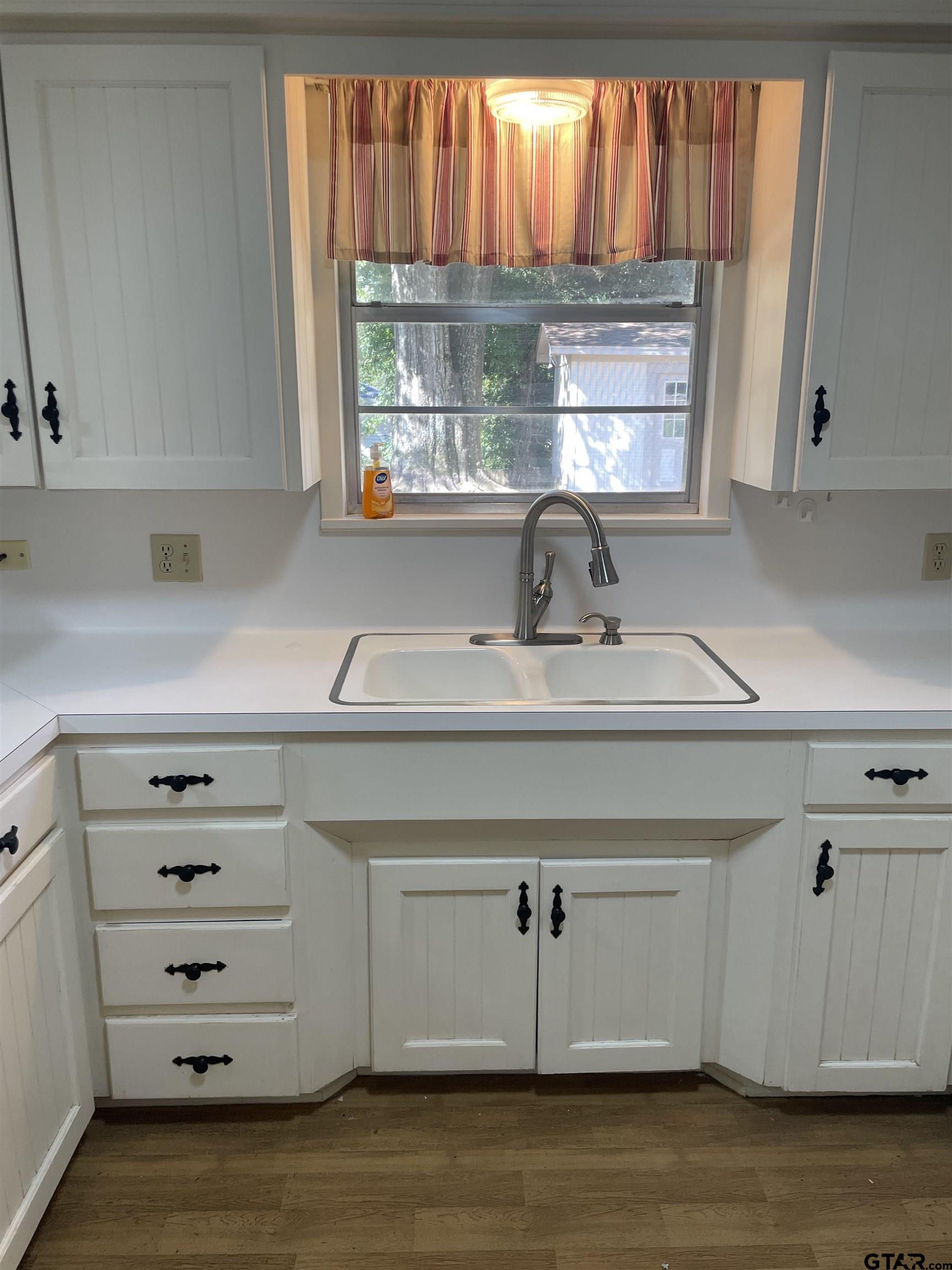 2523 Shenandoah