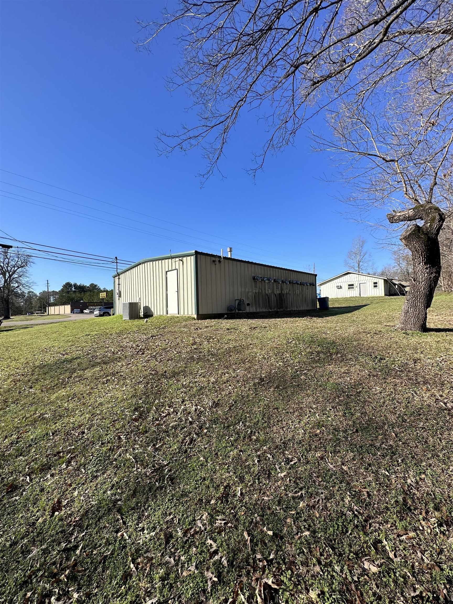 1200 Family World Dr