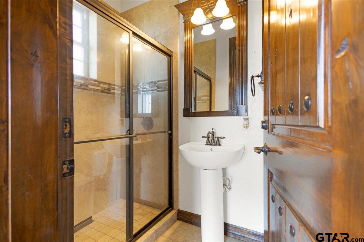 7750 State HWY 110 N