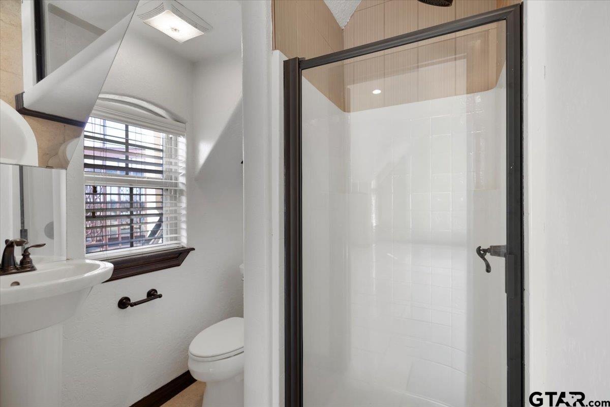 7750 State HWY 110 N