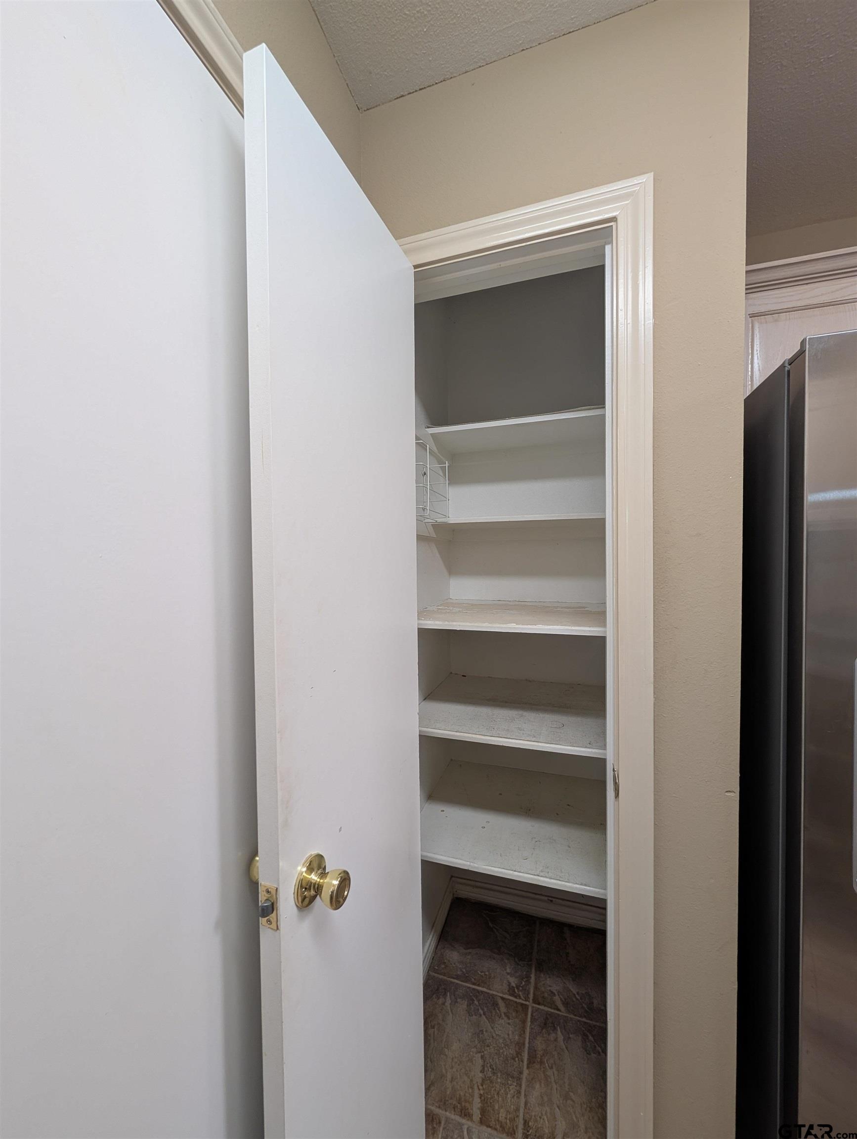 5401 Hollytree Dr #1002