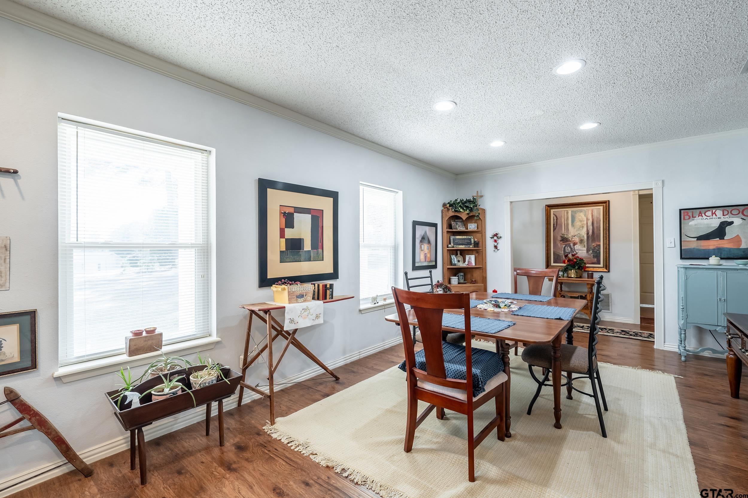 15004 Hillview Rd. (CR 1225)