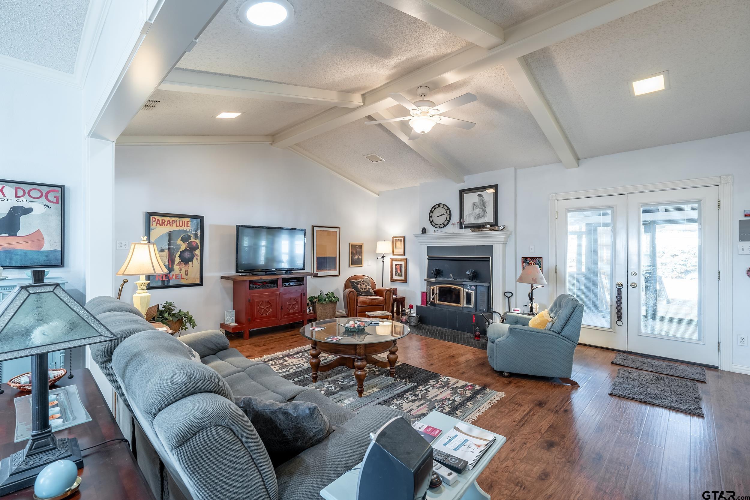 15004 Hillview Rd. (CR 1225)