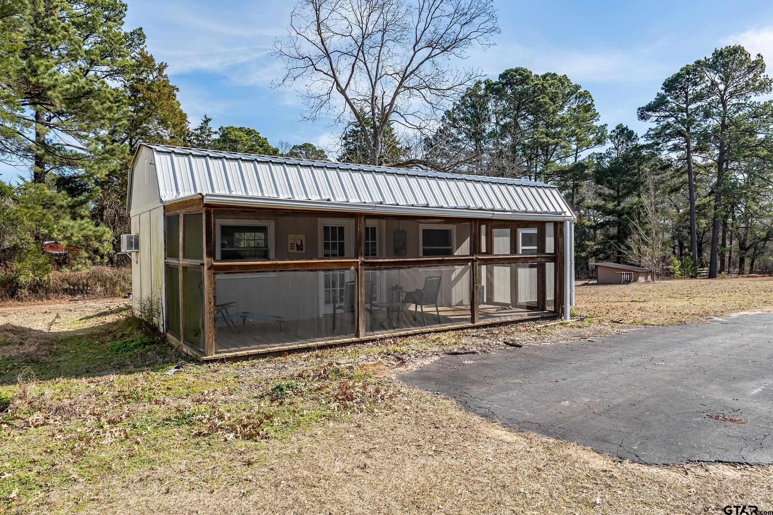 15004 Hillview Rd. (CR 1225)