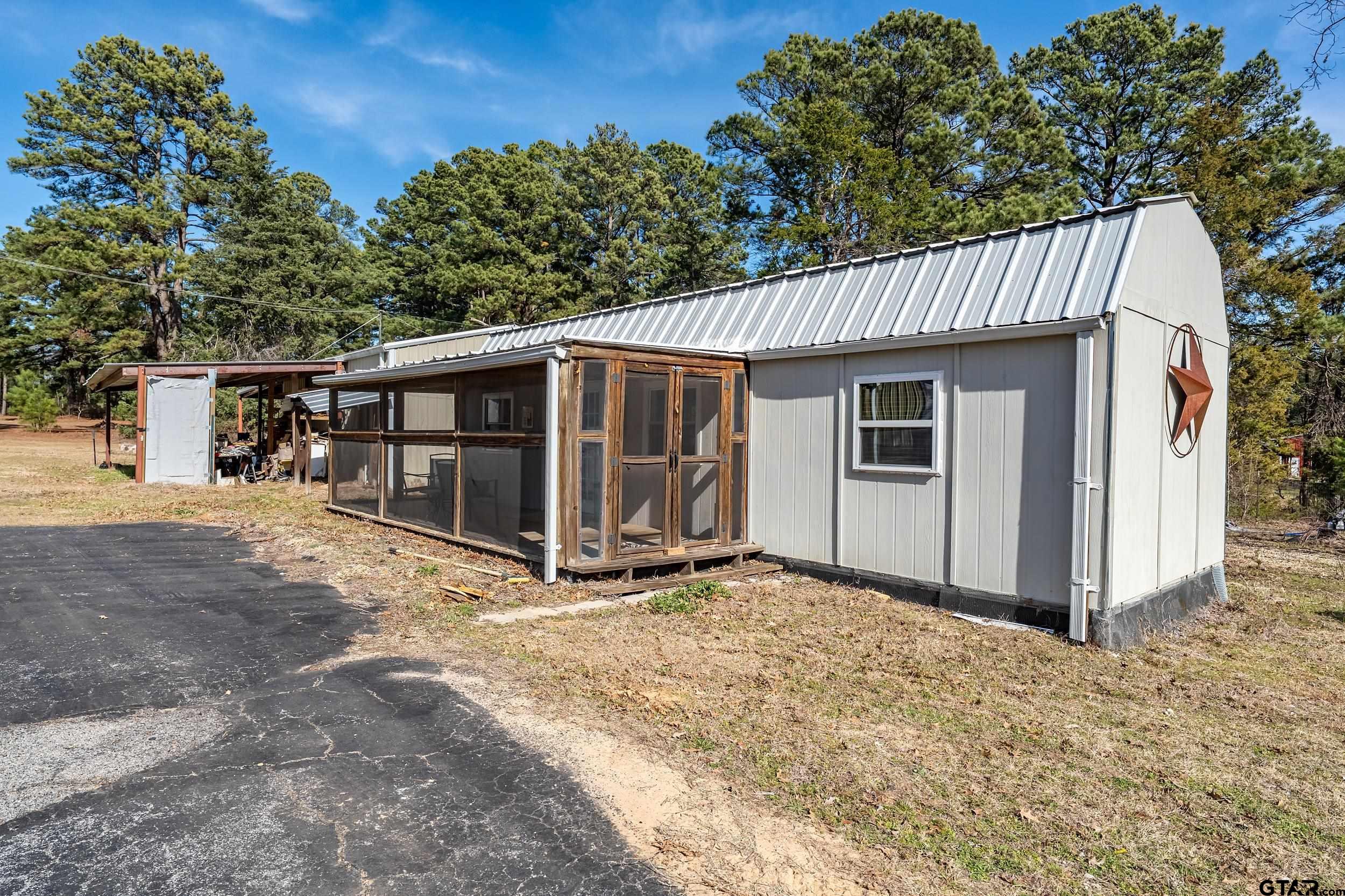 15004 Hillview Rd. (CR 1225)