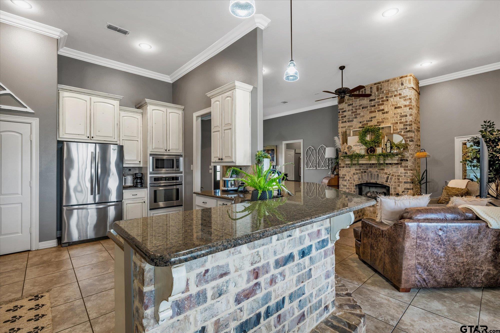 230 Sunnys Halo Boulevard