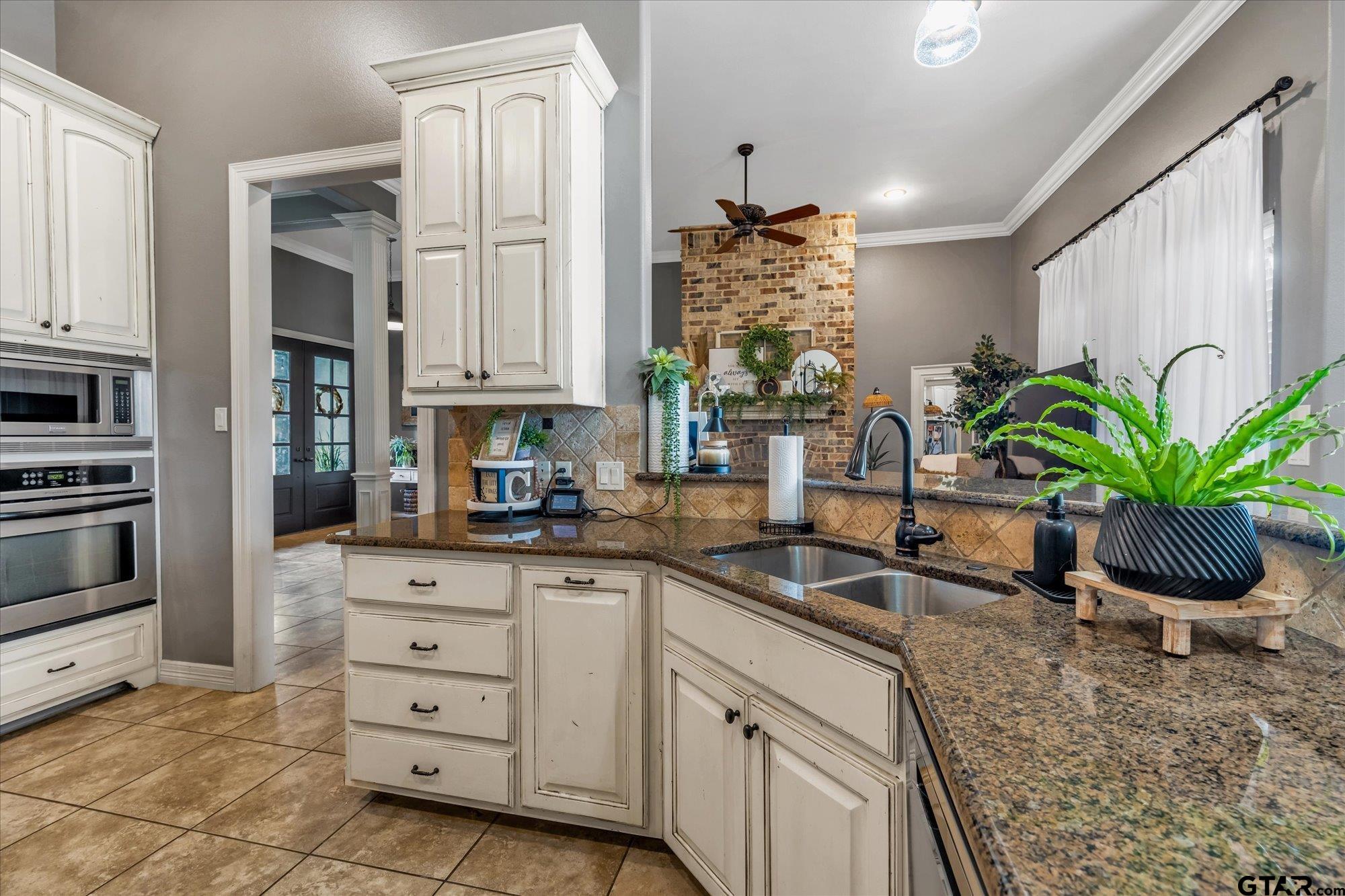 230 Sunnys Halo Boulevard