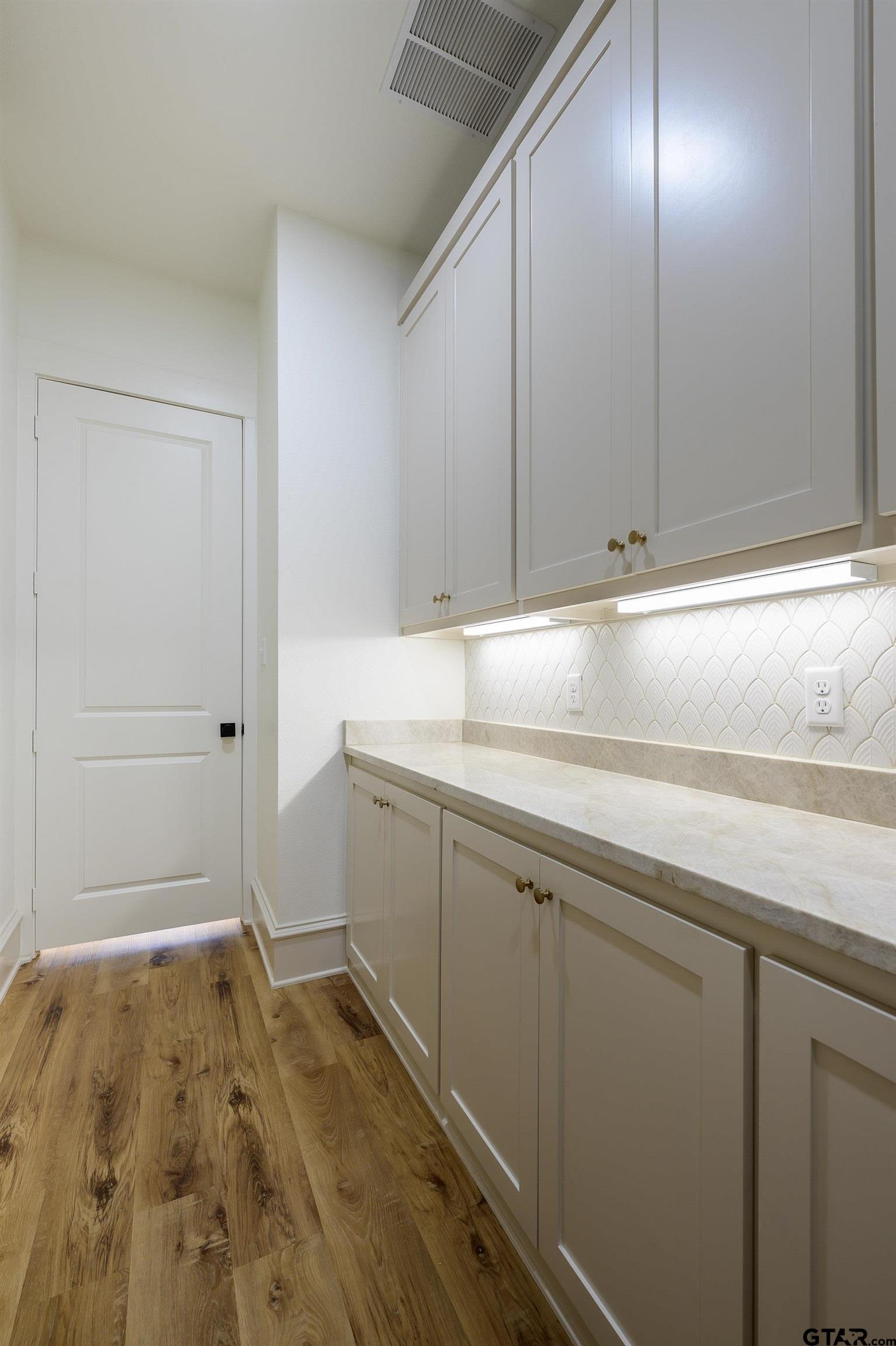 12334 Harlon