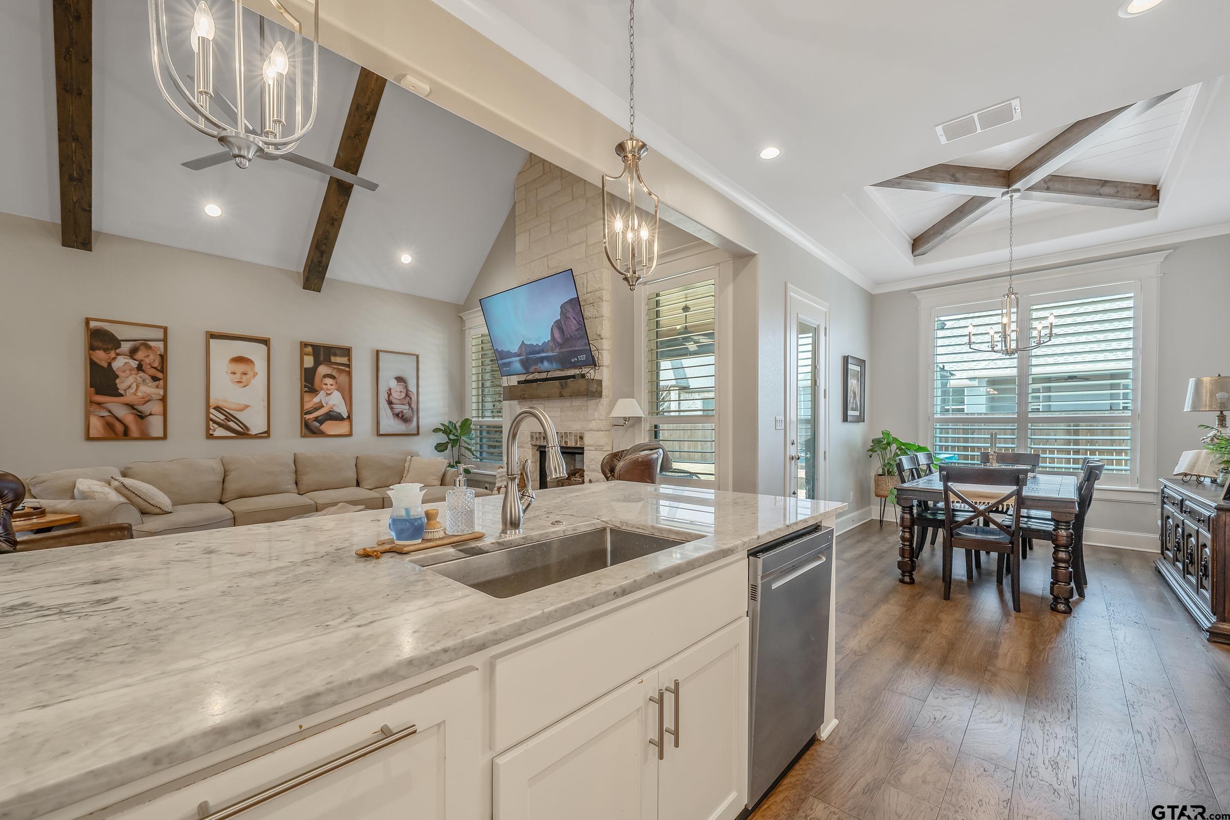 7257 Carthage Creek