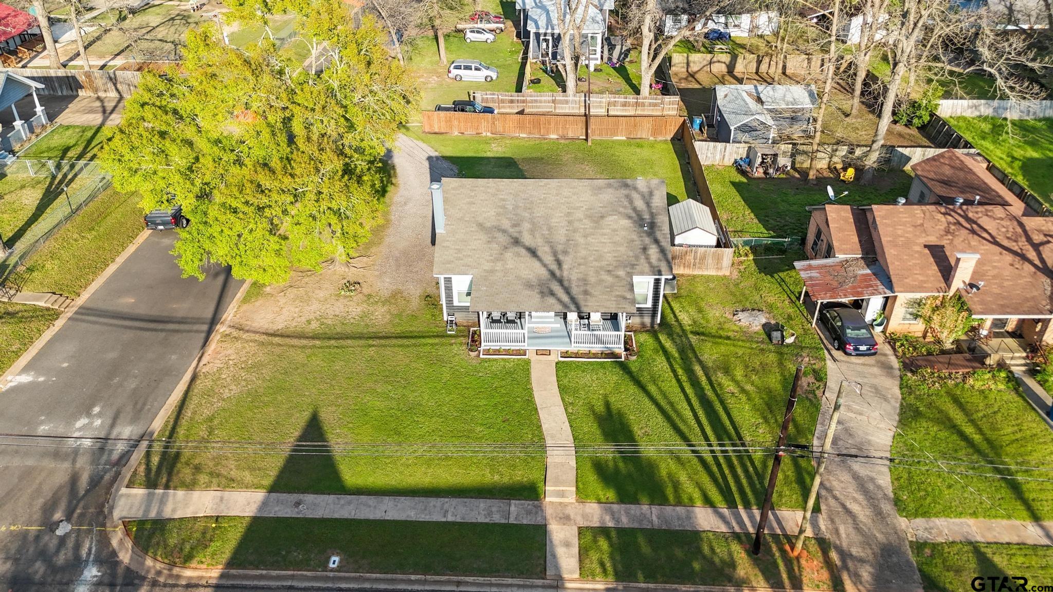 315 S Barron