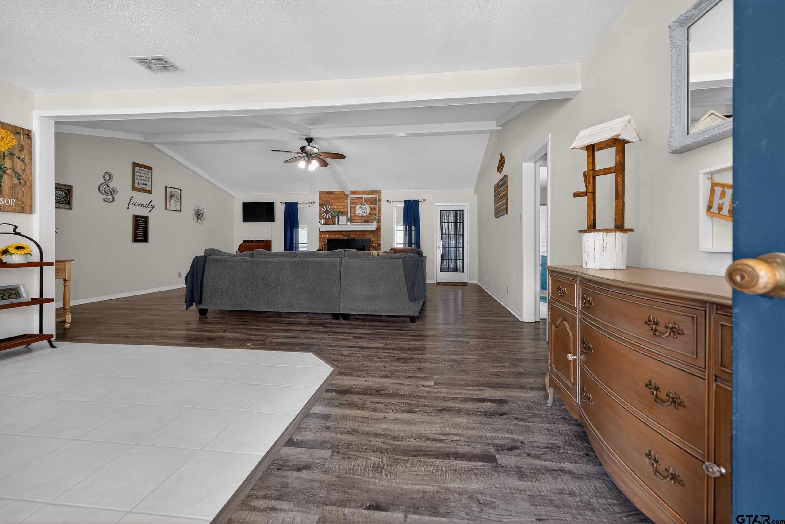 15515 Nell Lynn Ln