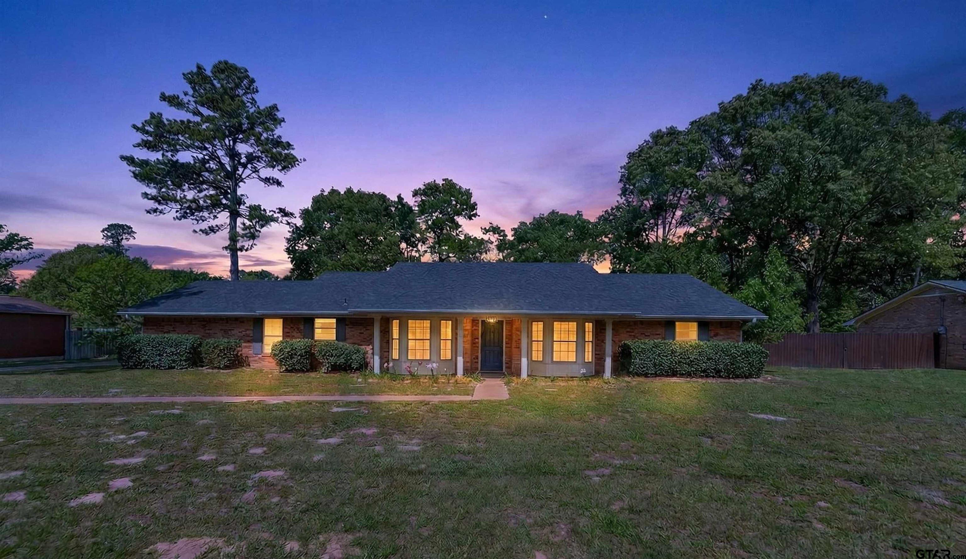 15515 Nell Lynn Ln