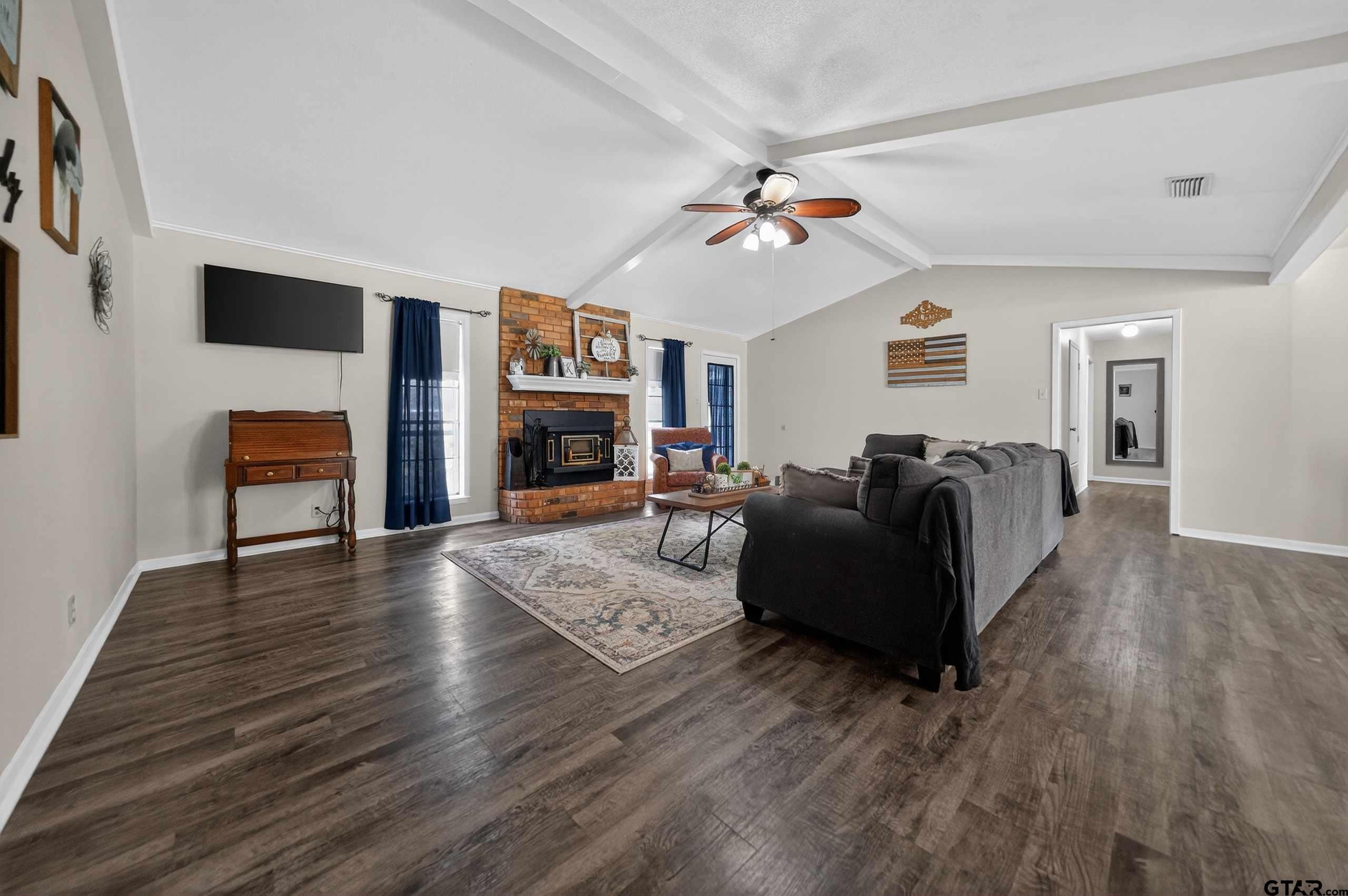 15515 Nell Lynn Ln