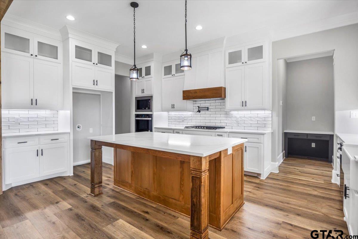 14848 Woodland Creek Dr.