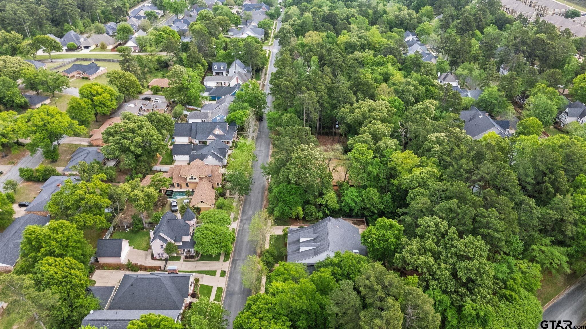 3933 Charleston Park