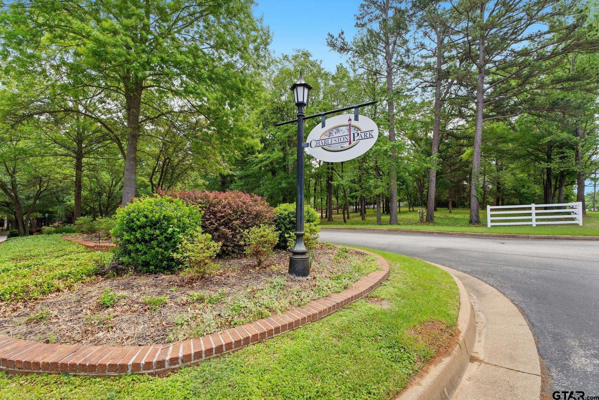 3933 Charleston Park