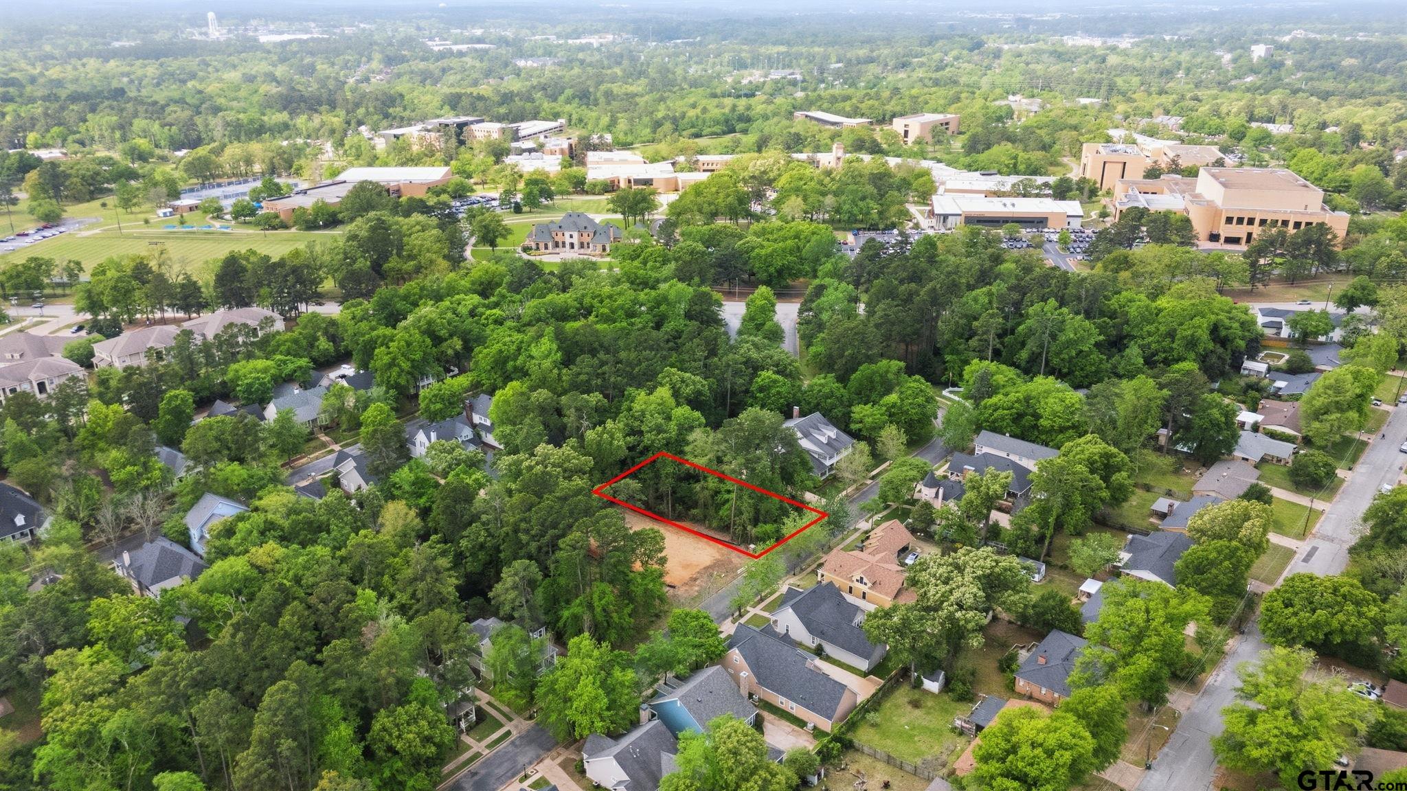 3933 Charleston Park
