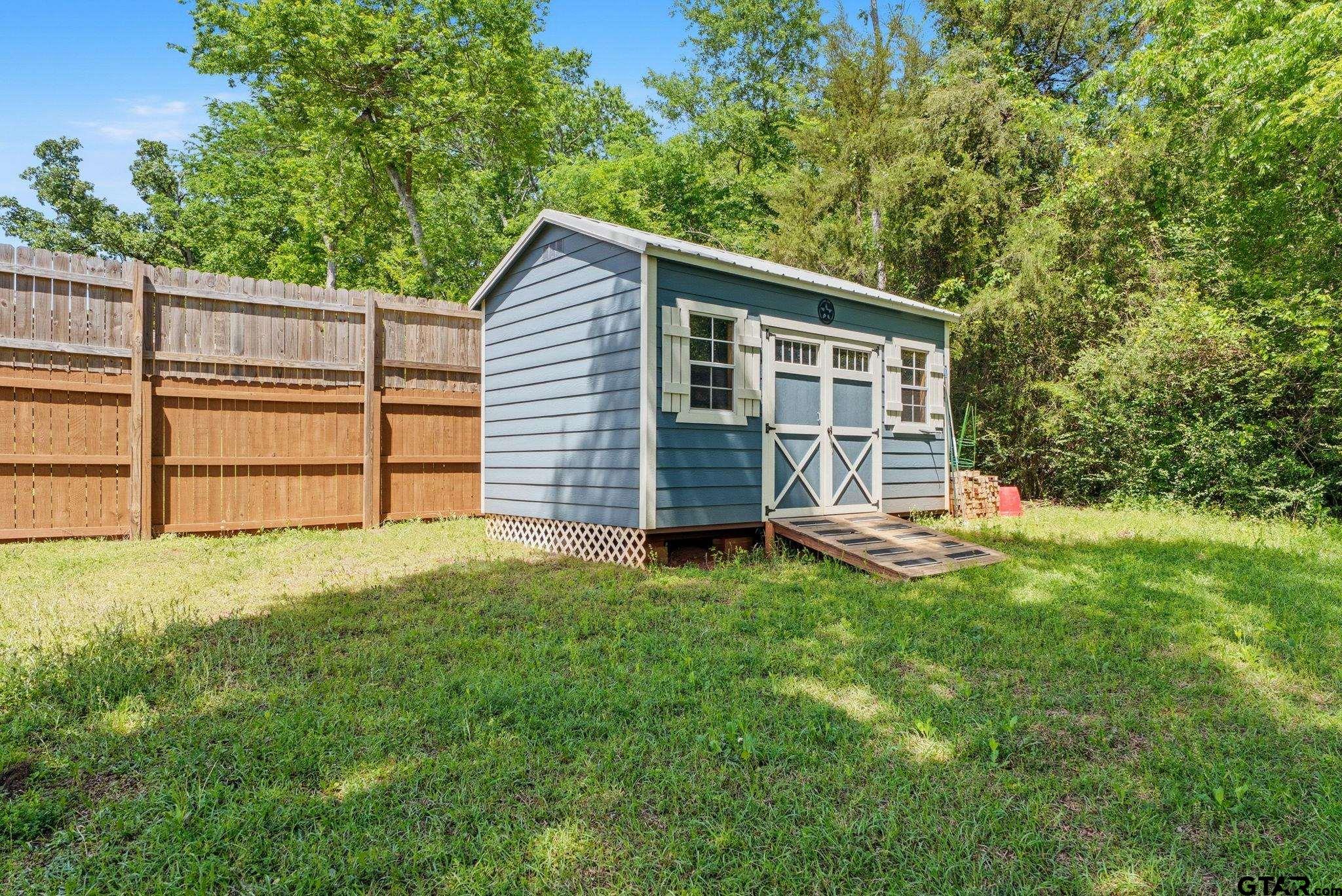 317 Brentwood Dr