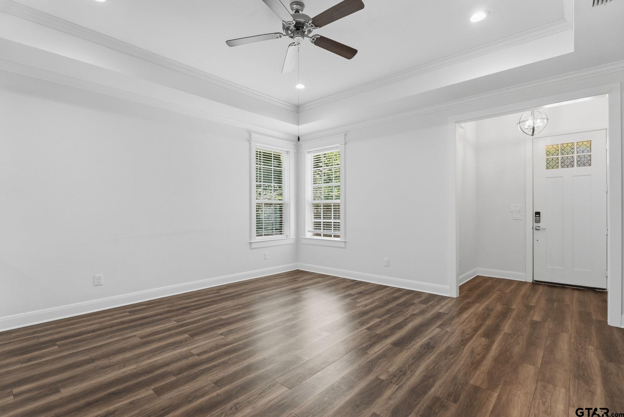 317 Brentwood Dr
