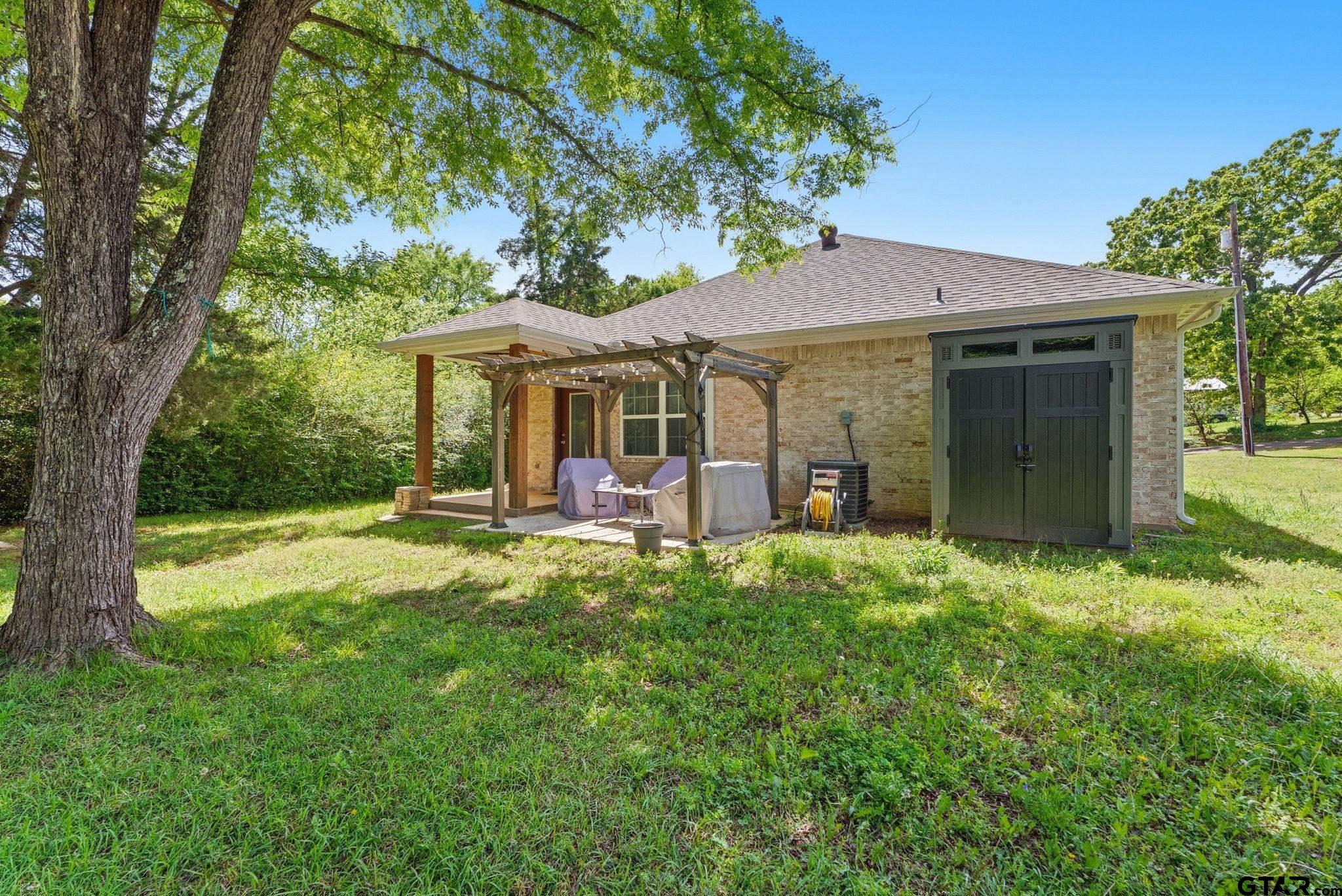 317 Brentwood Dr