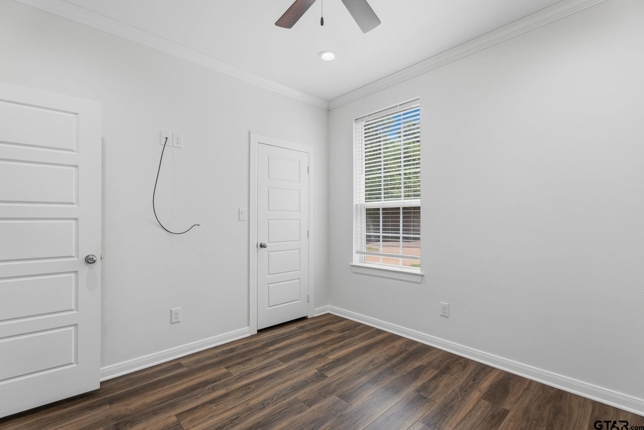 317 Brentwood Dr