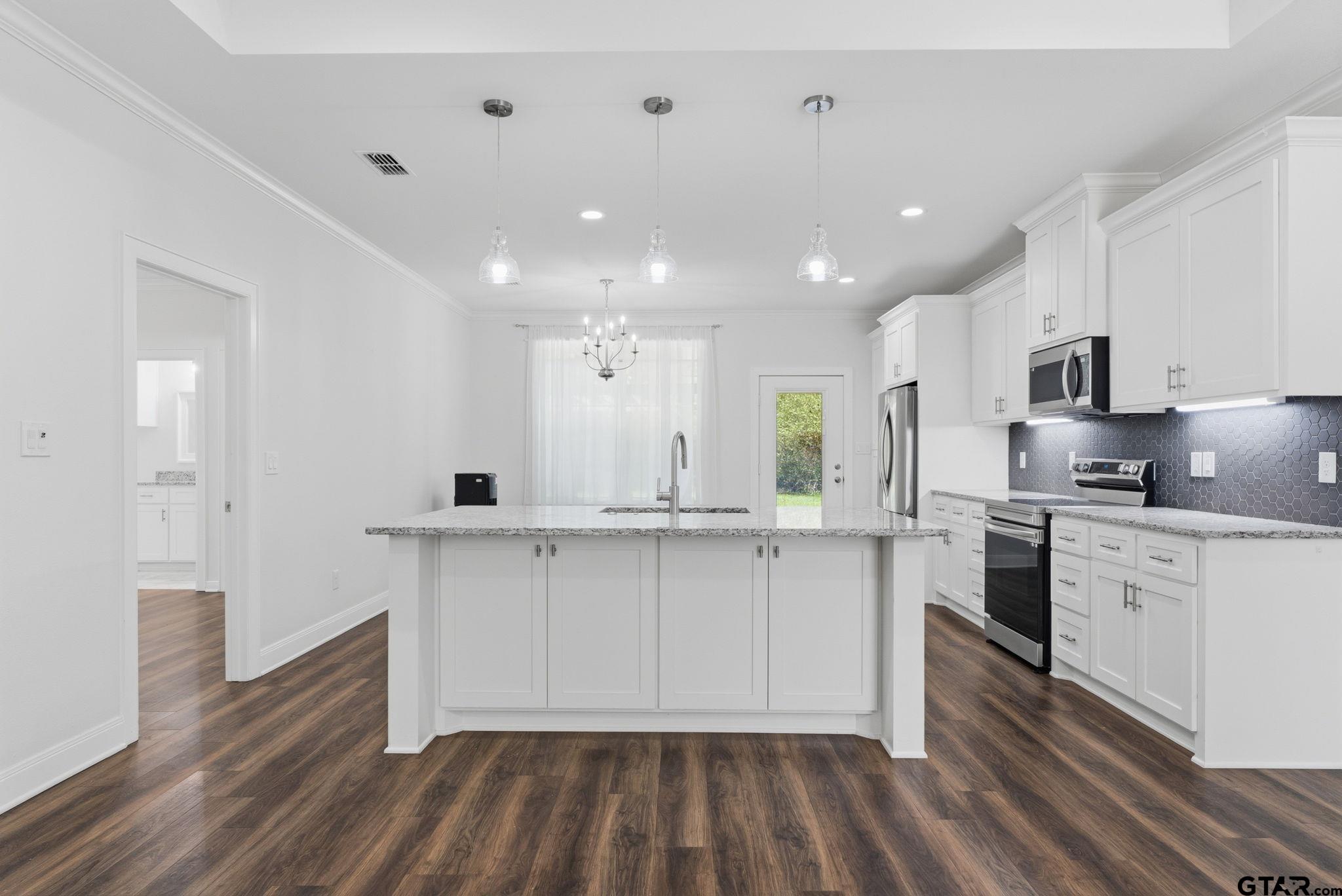 317 Brentwood Dr