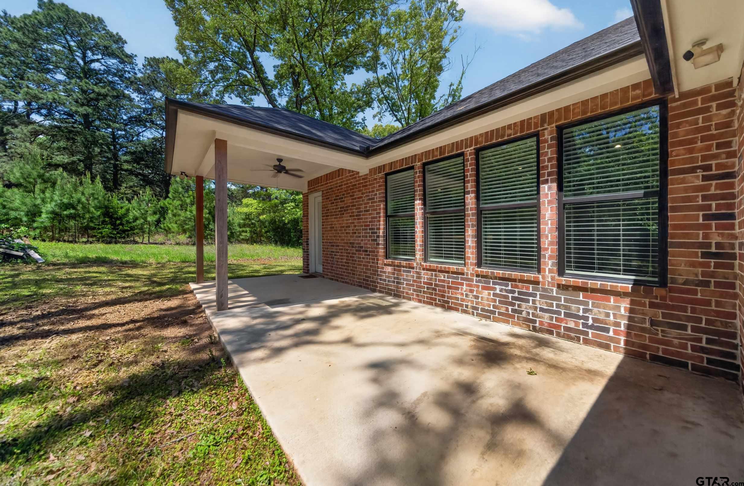 18310 Timber Oaks