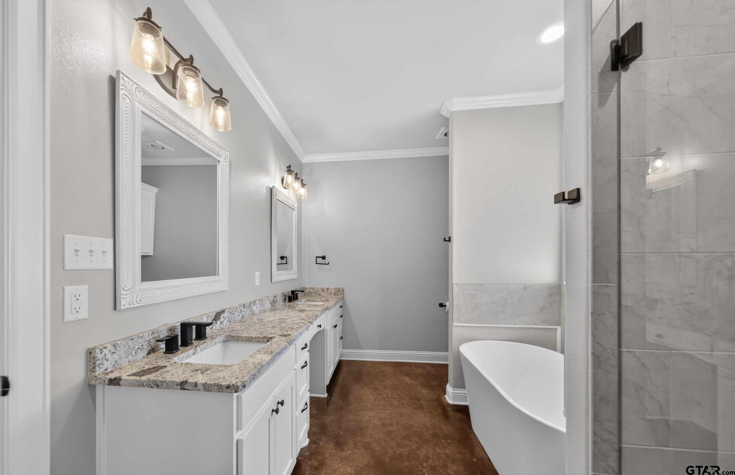 18310 Timber Oaks