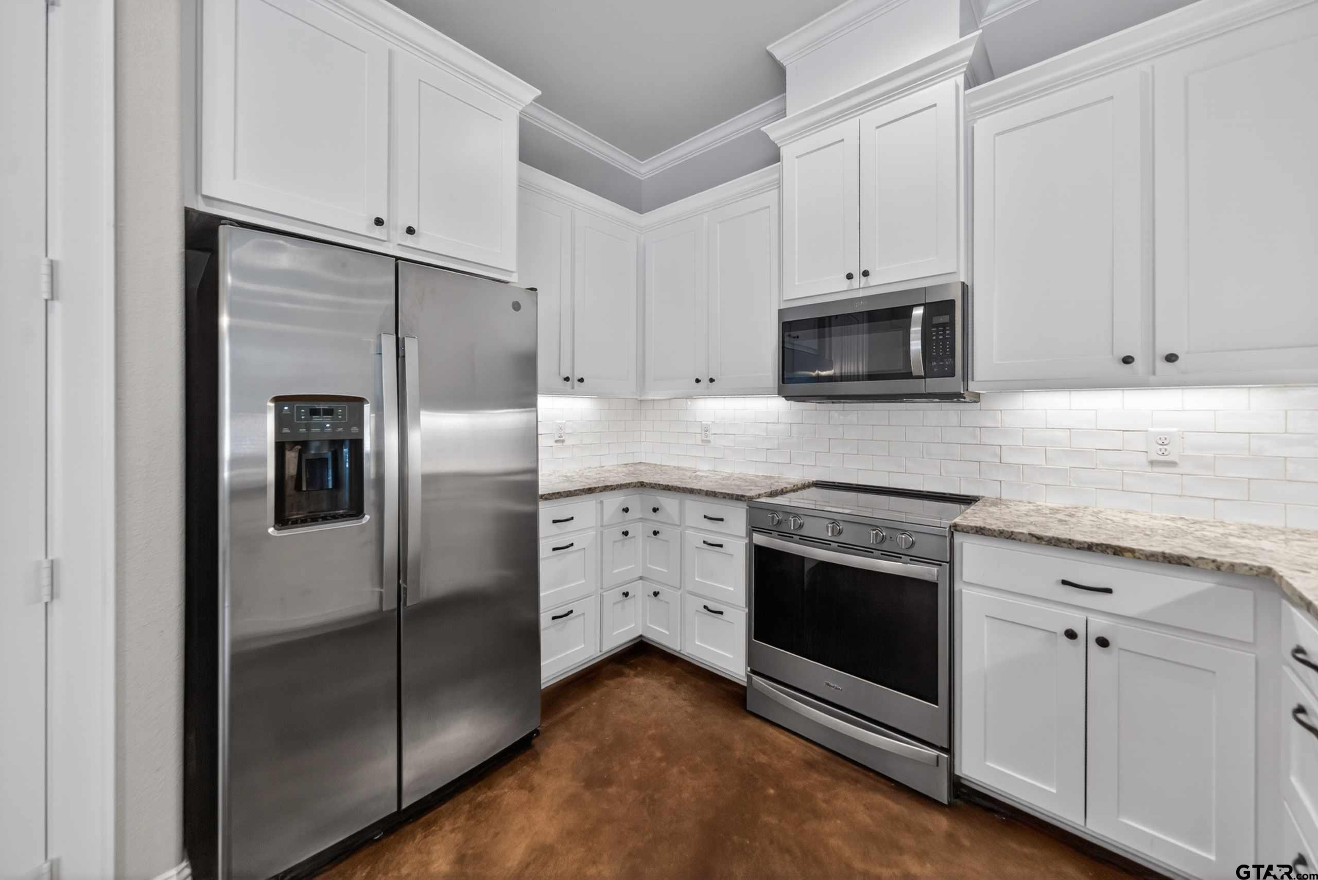 18310 Timber Oaks