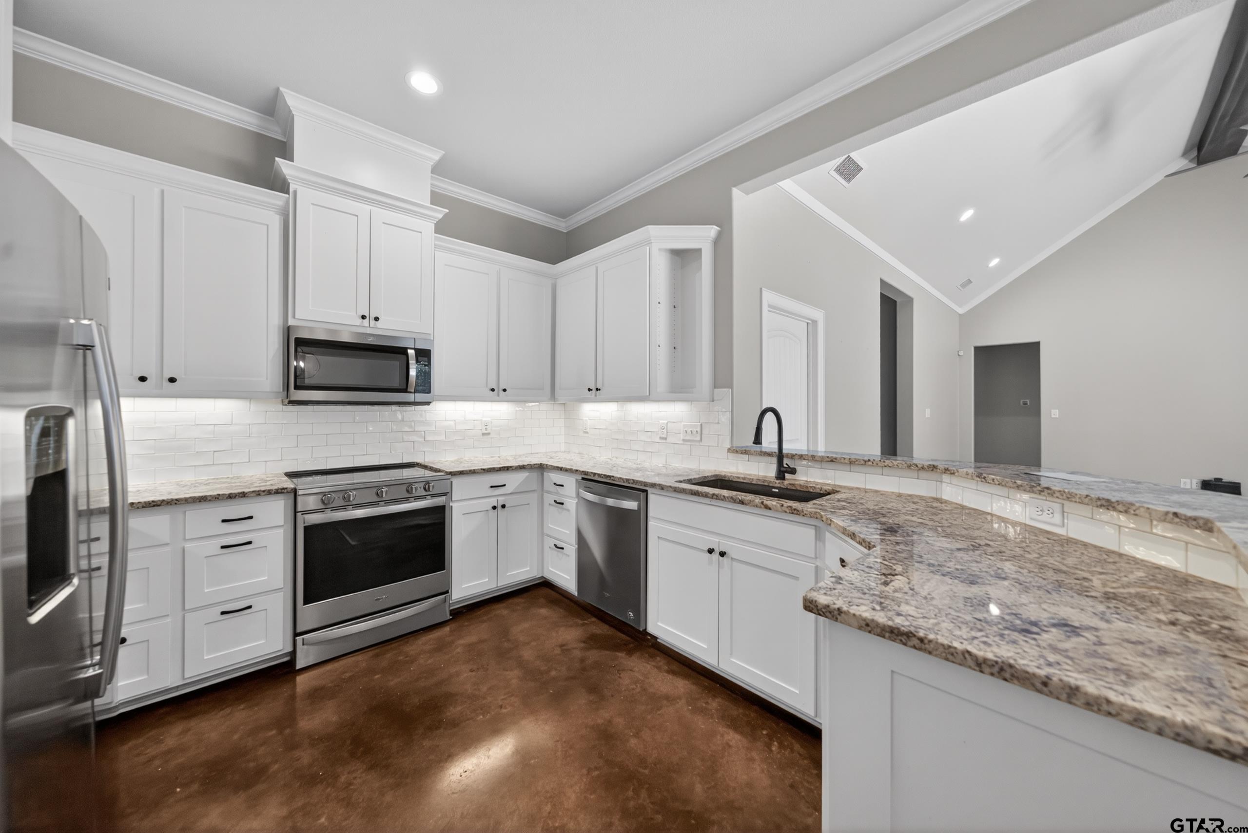 18310 Timber Oaks