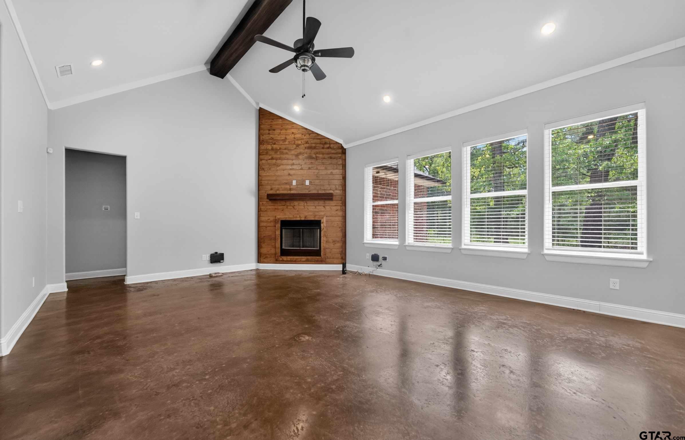 18310 Timber Oaks