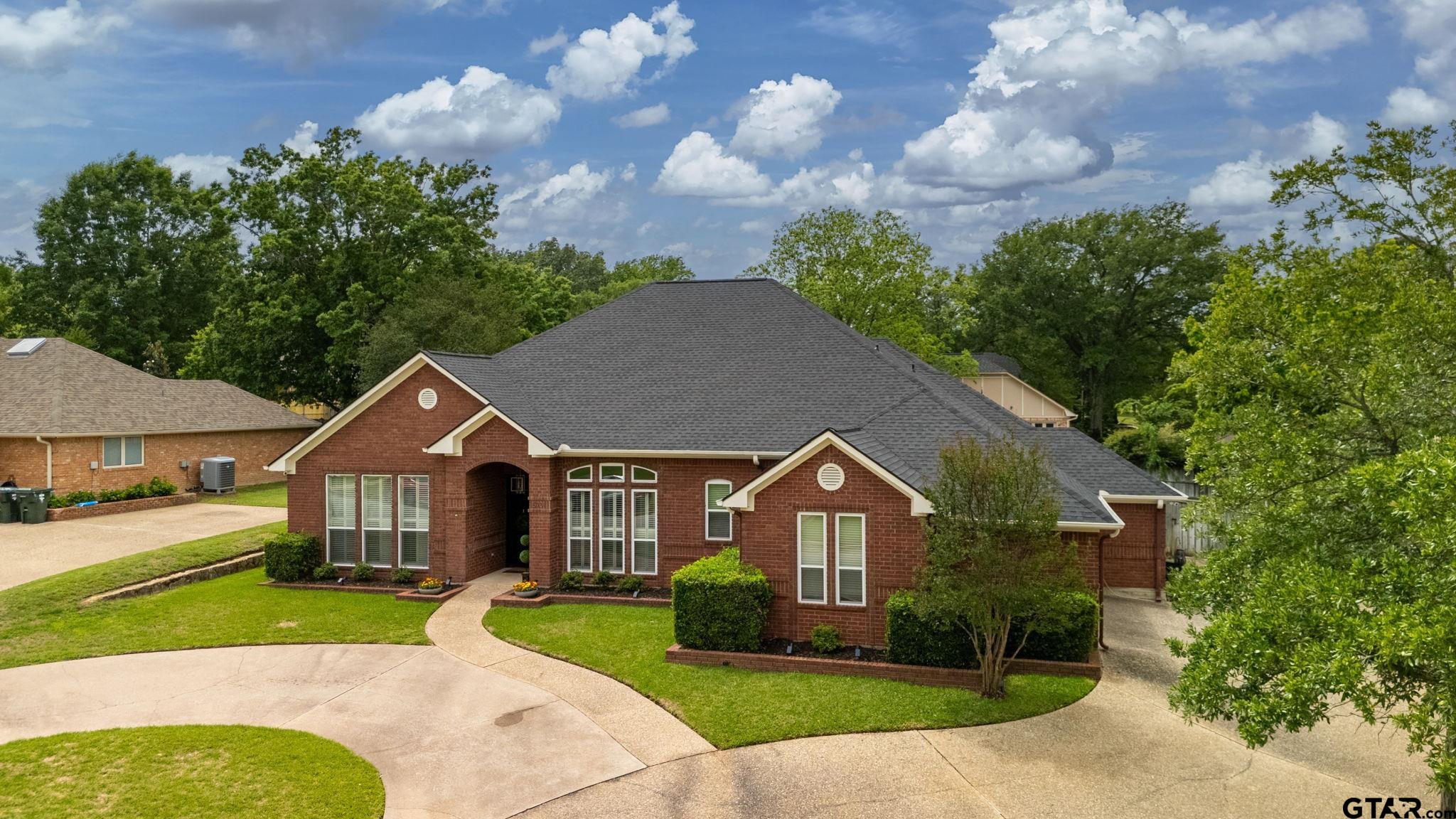 5701 Churchill