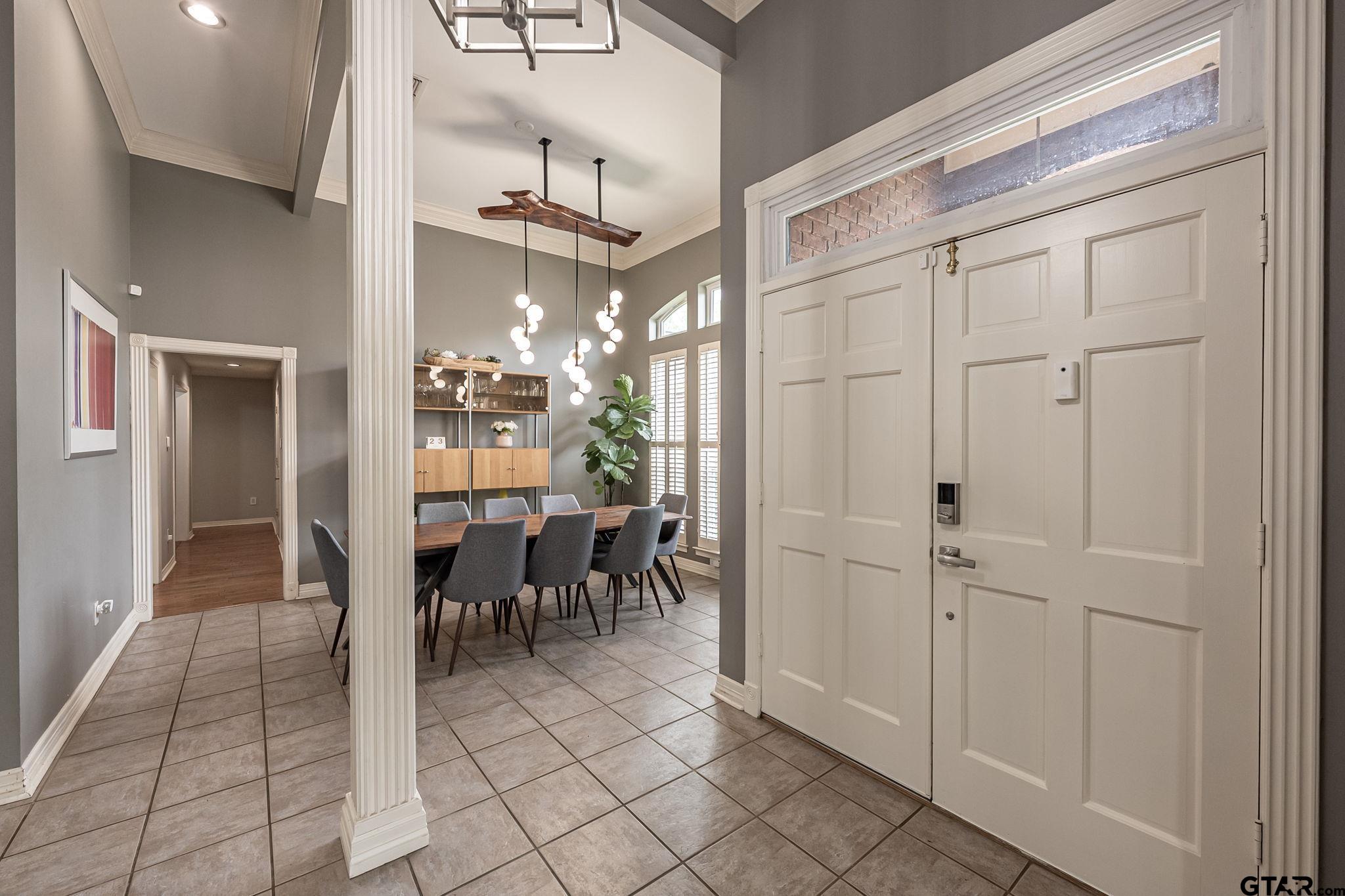 5701 Churchill