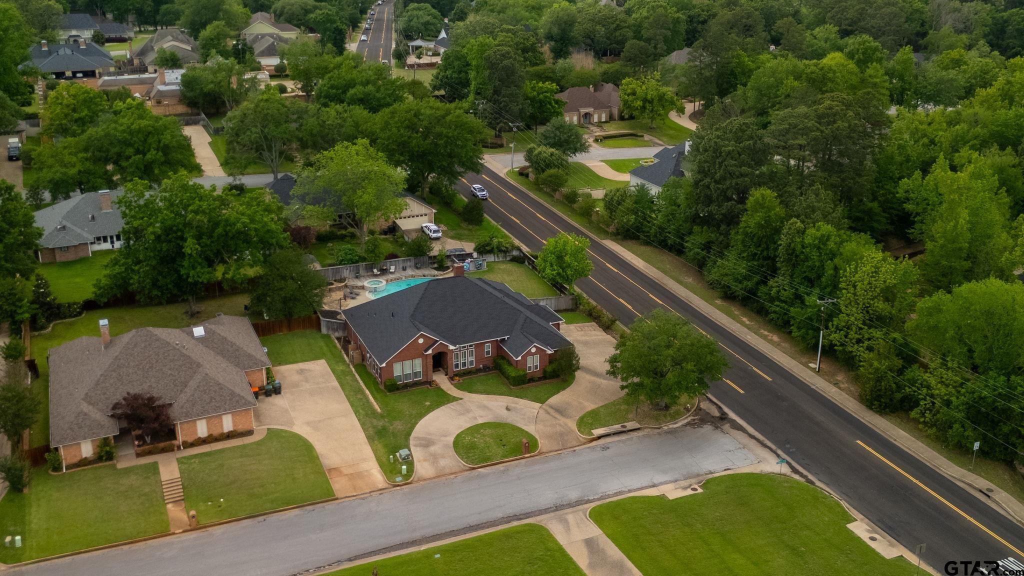 5701 Churchill