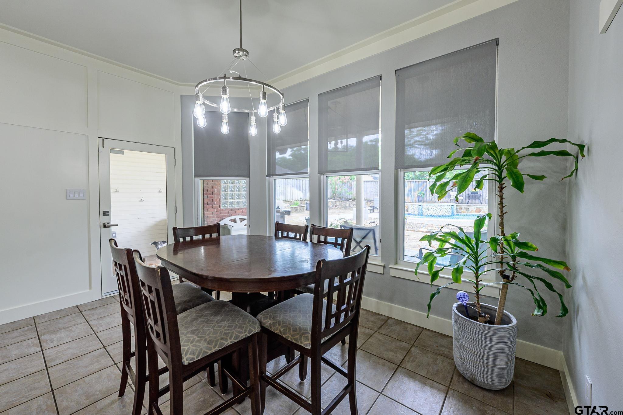 5701 Churchill