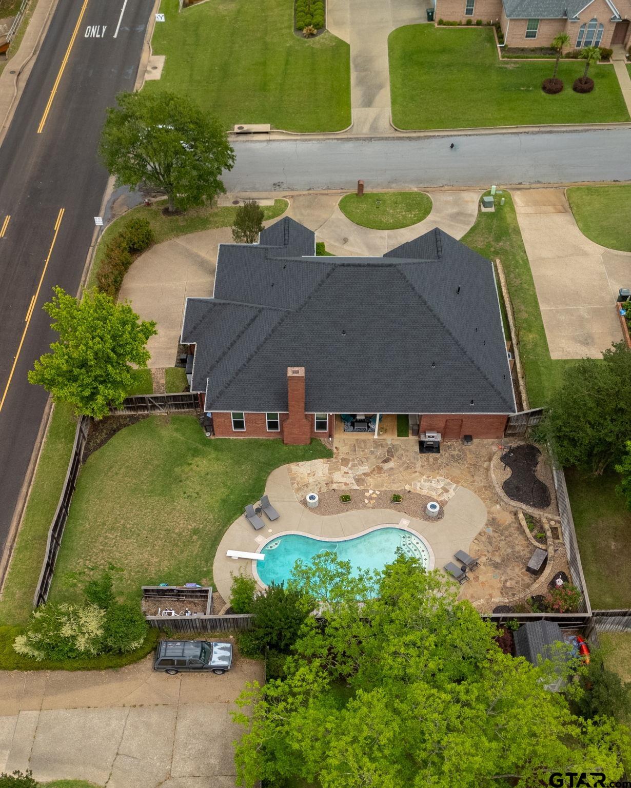 5701 Churchill