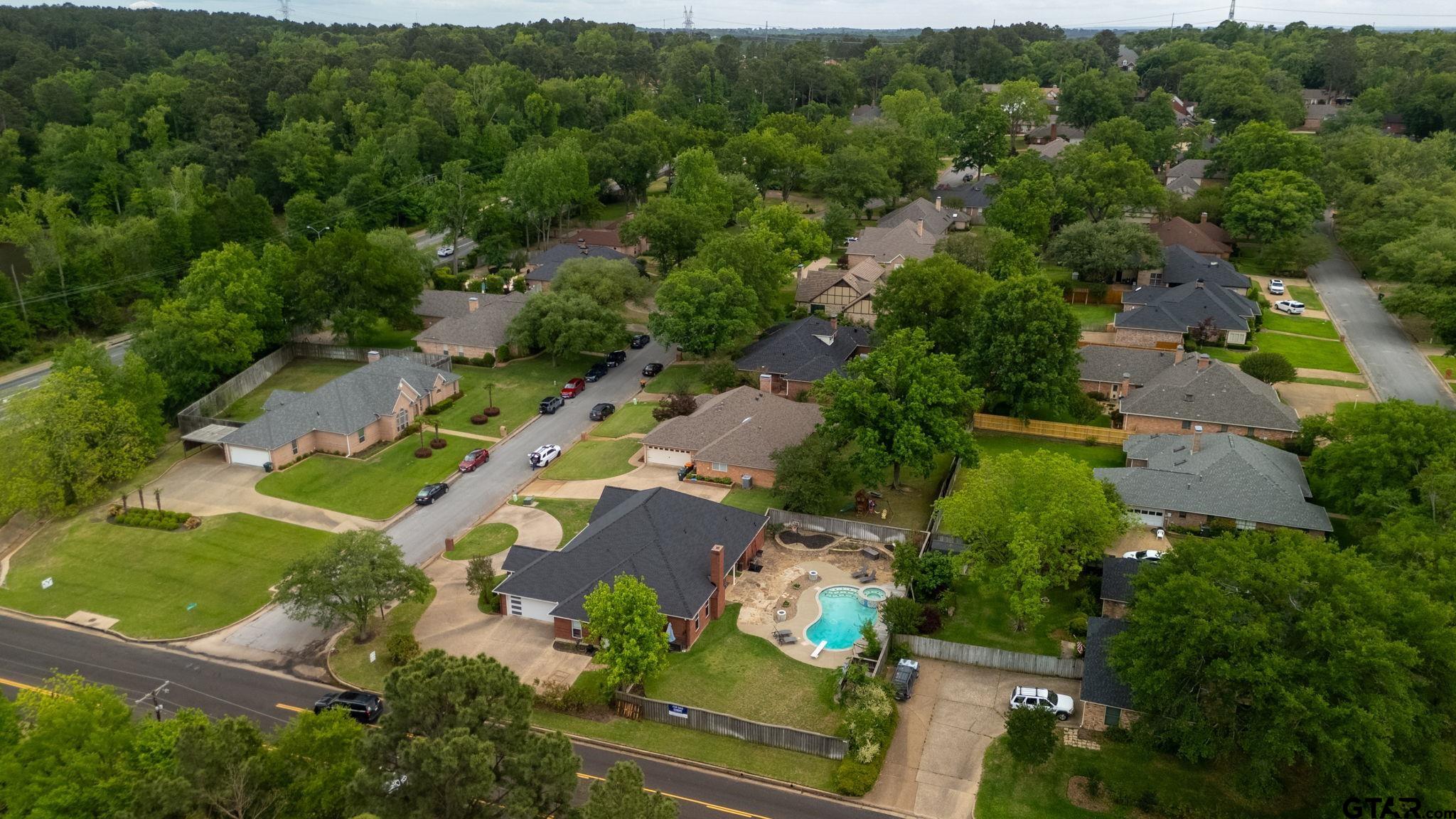 5701 Churchill