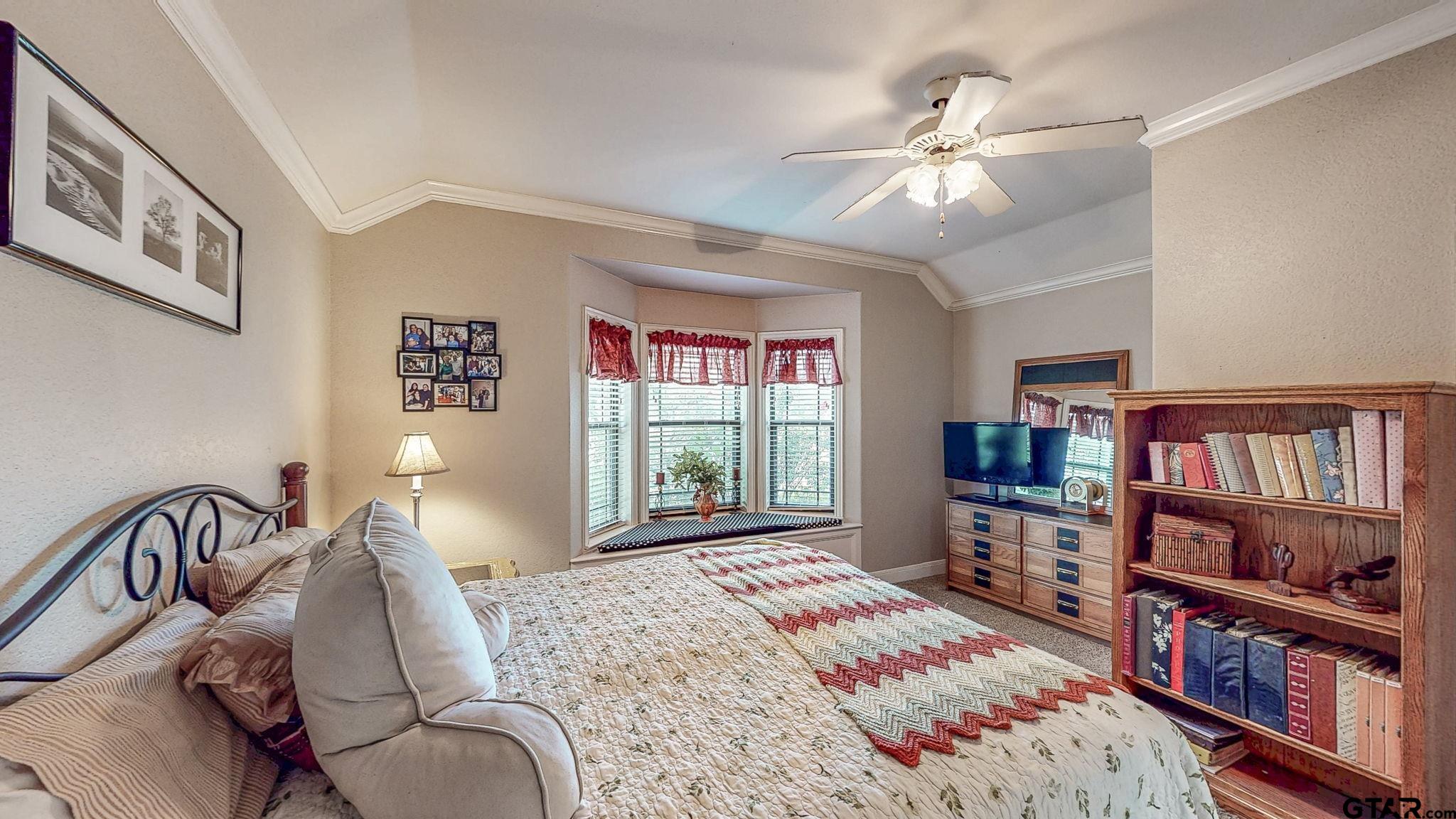 12360 Southhaven