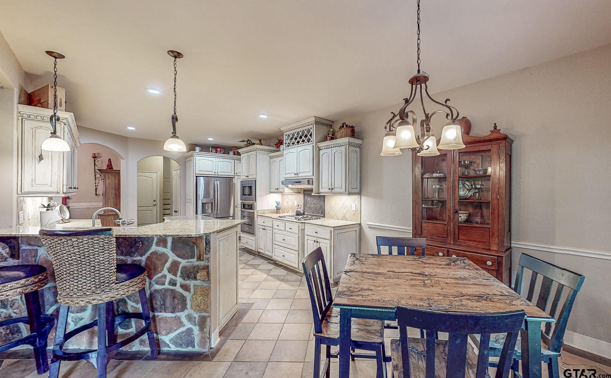 12360 Southhaven
