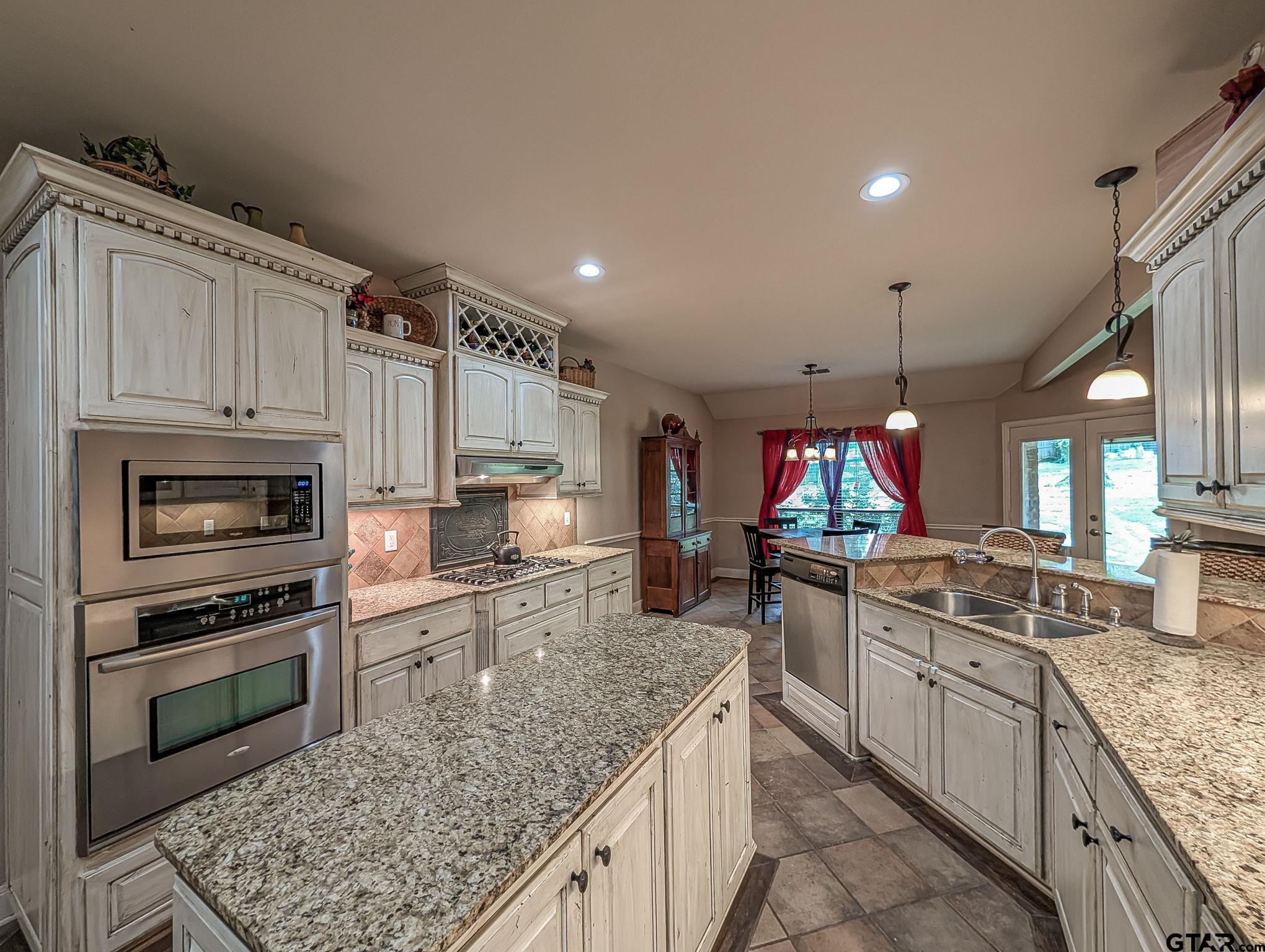 12360 Southhaven